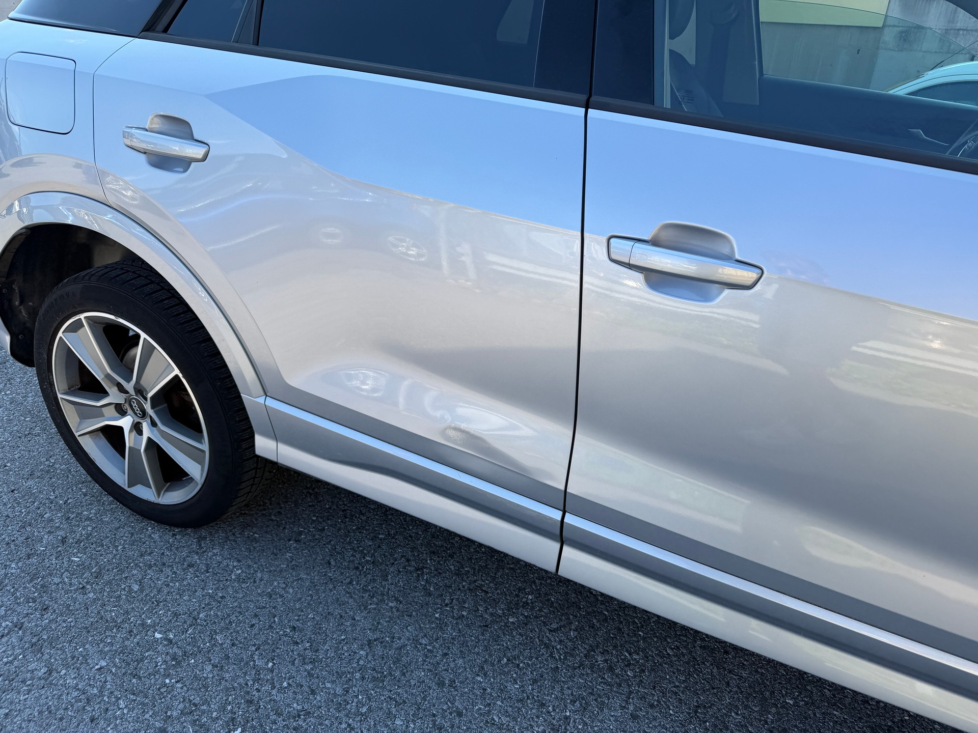 AUDI Q2 35 TDI quattro Design S-tronic-image-5