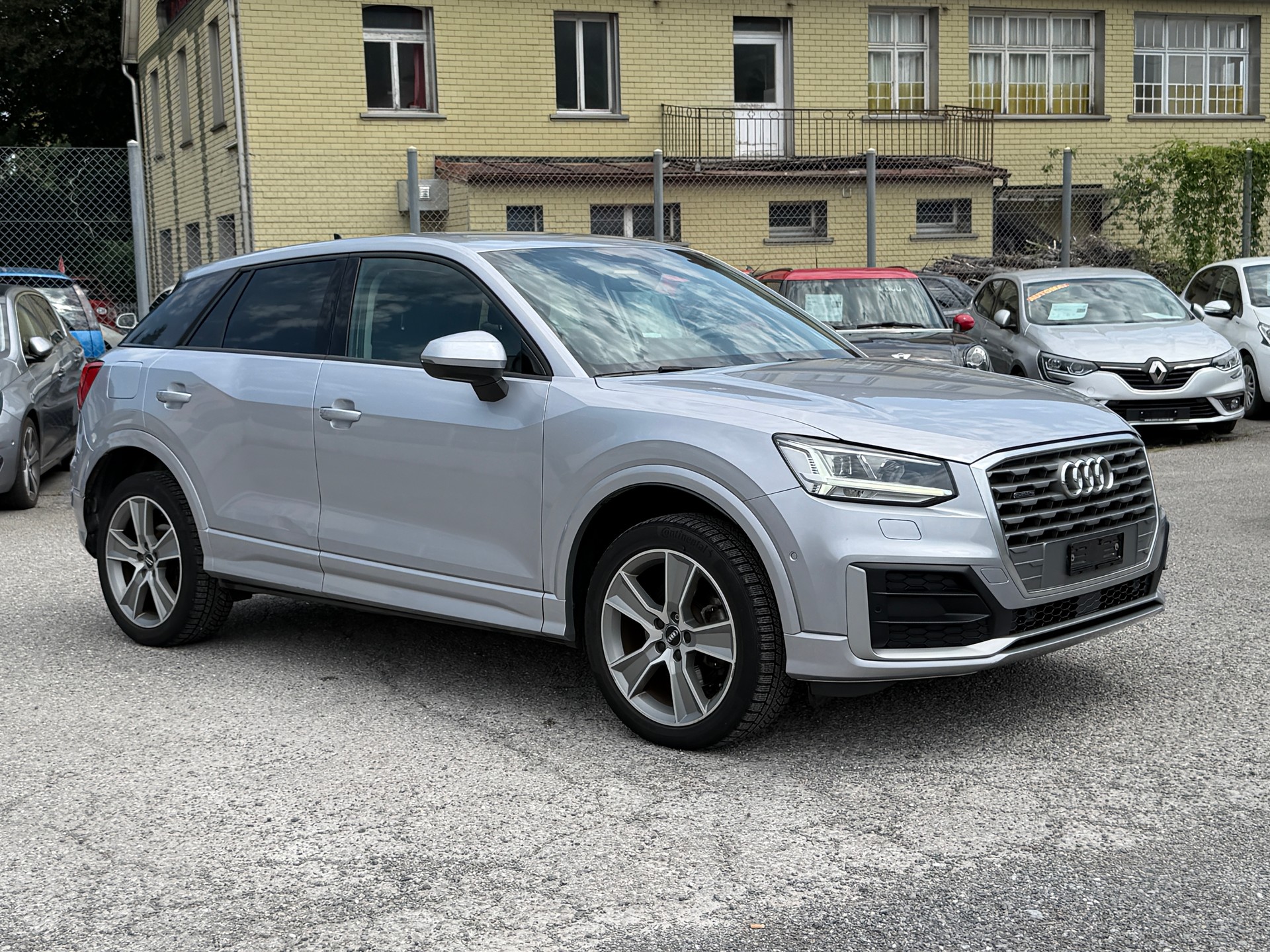 AUDI Q2 35 TDI quattro Design S-tronic-image-1