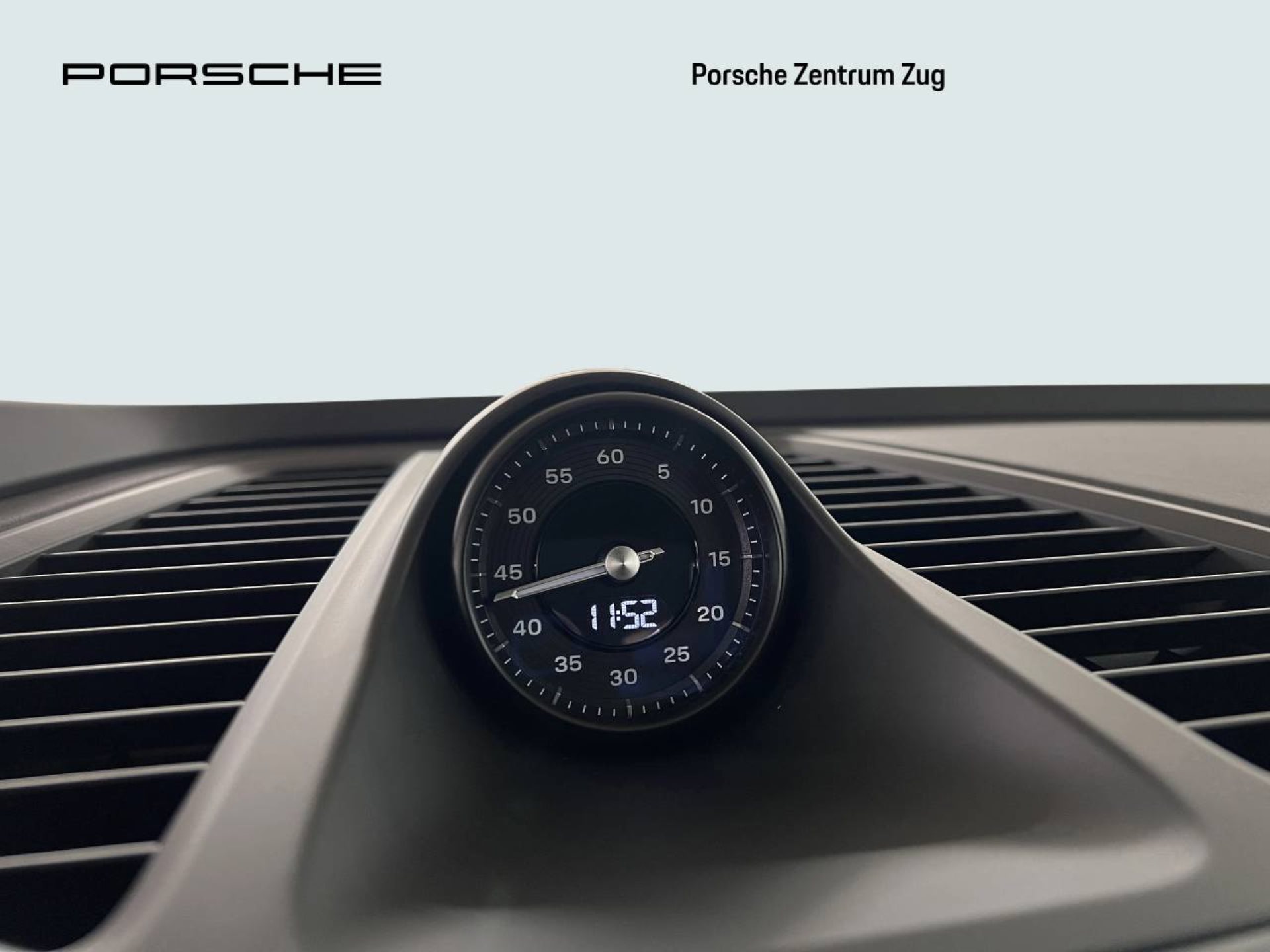 PORSCHE Macan 4S-image-27