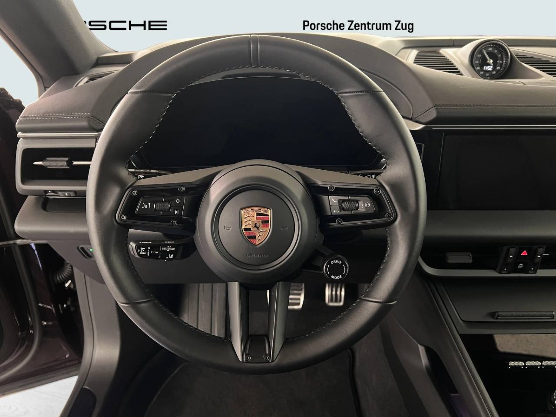PORSCHE Macan 4S-image-15