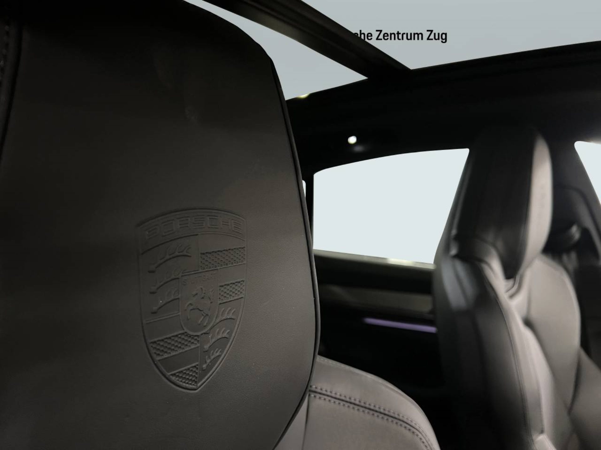 PORSCHE Macan 4S-image-21