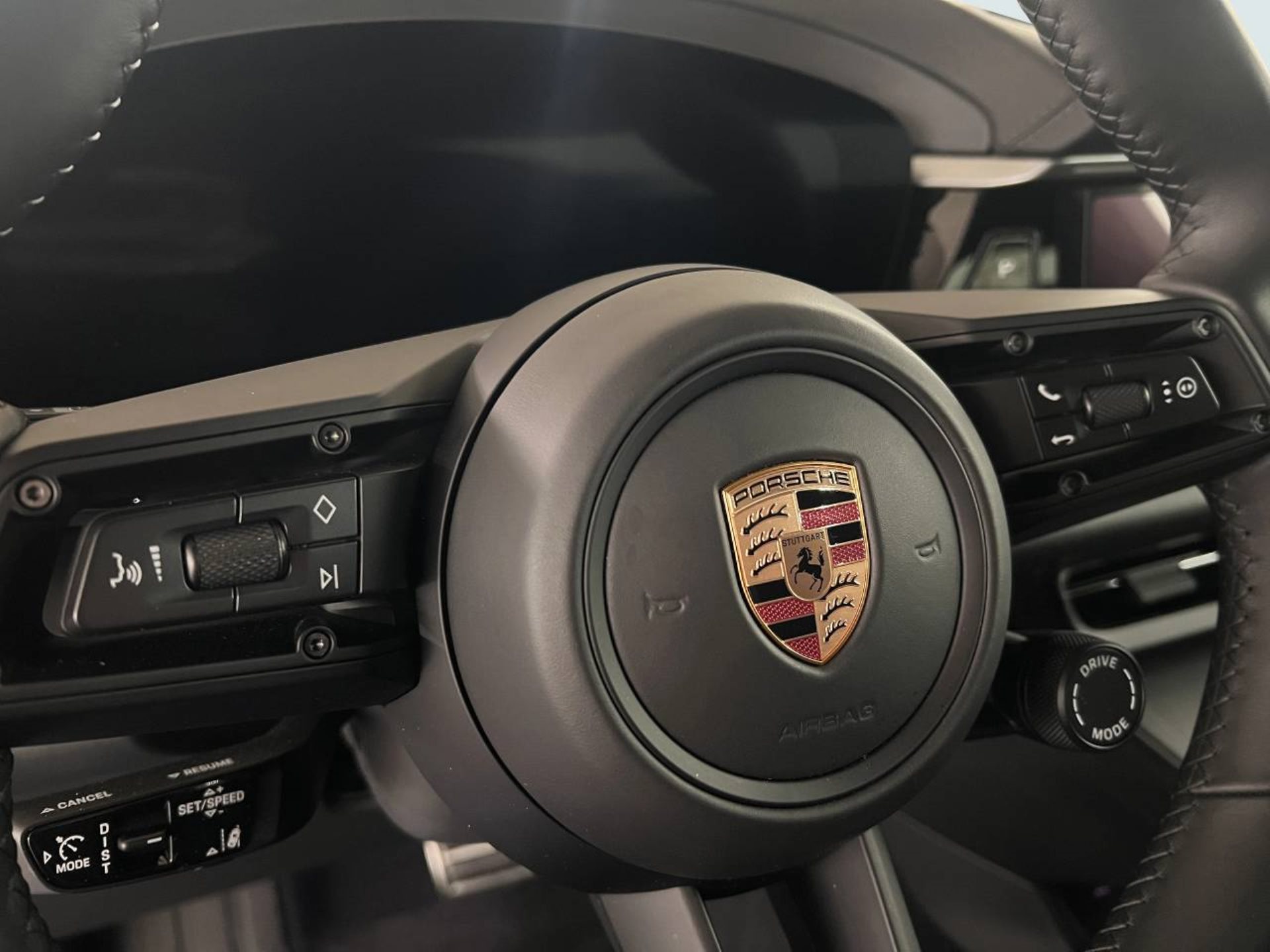 PORSCHE Macan 4S-image-16