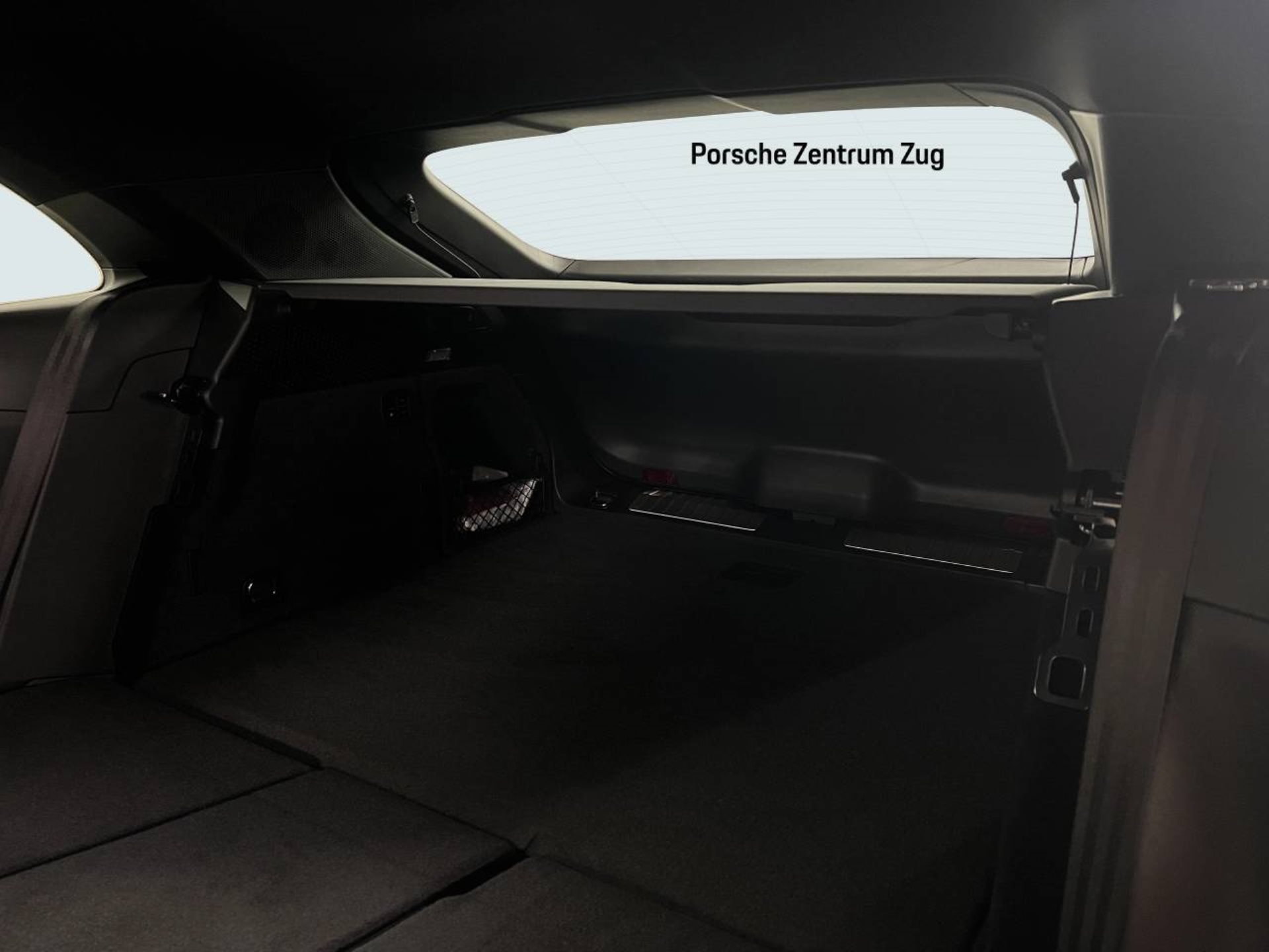 PORSCHE Macan 4S-image-25