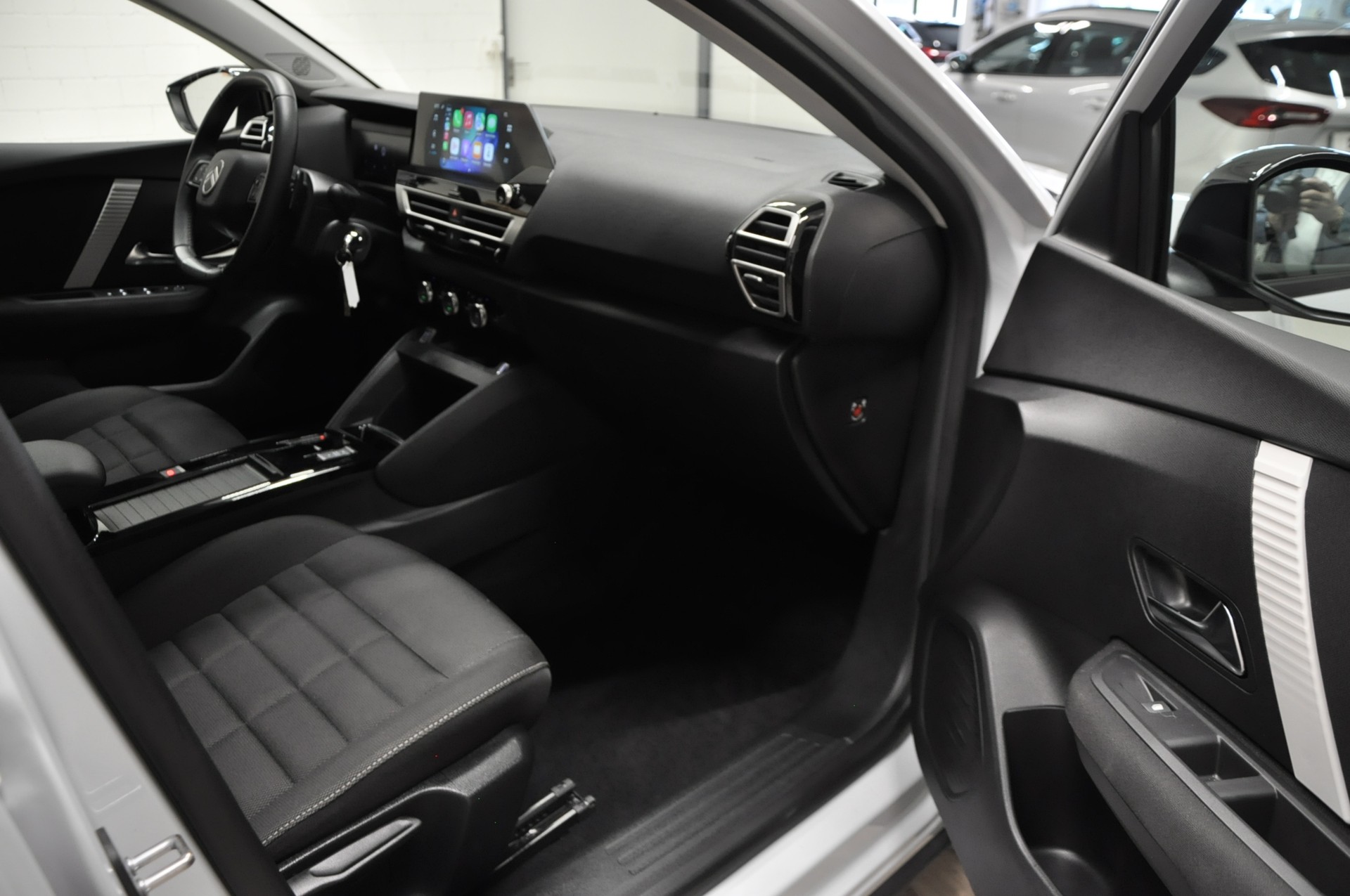 CITROEN C4 1.2 130 Max EAT8-image-14
