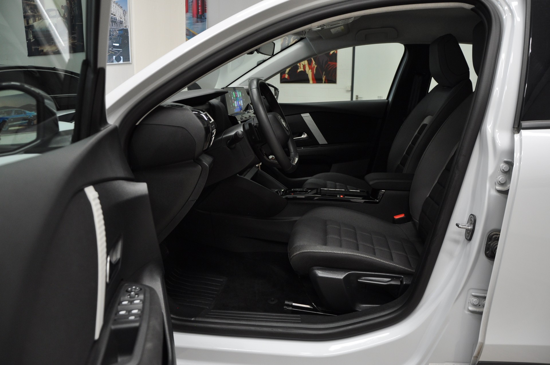 CITROEN C4 1.2 130 Max EAT8-image-9