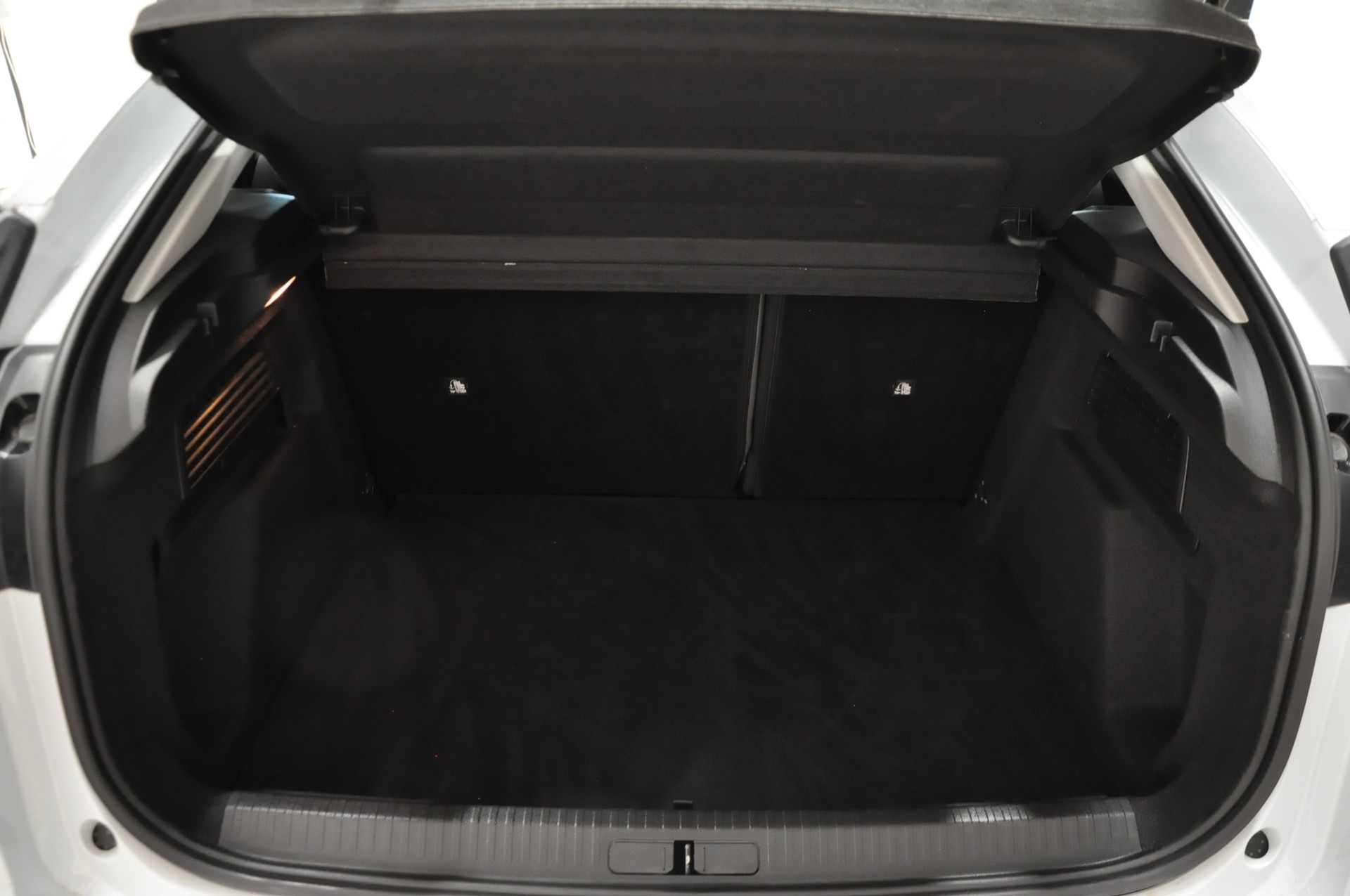 CITROEN C4 1.2 130 Max EAT8-image-22