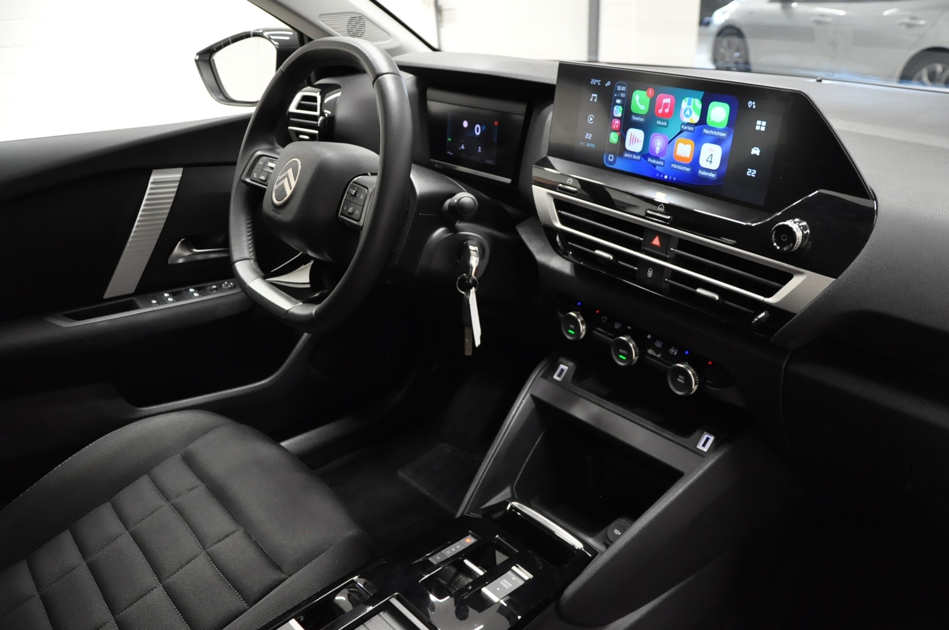CITROEN C4 1.2 130 Max EAT8-image-13