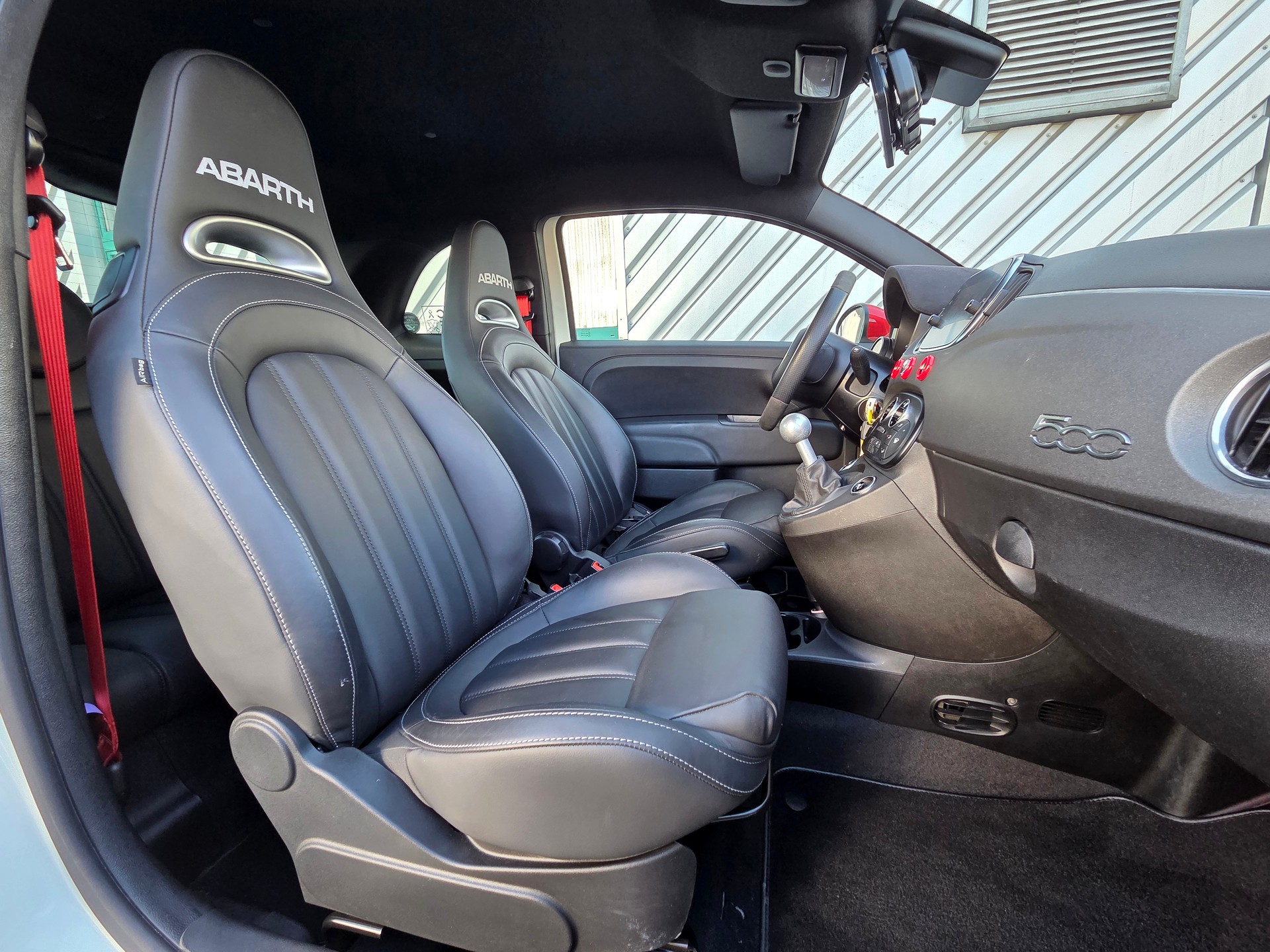 FIAT 595 Abarth 1.4 T-Jet 180 Competizione-image-5
