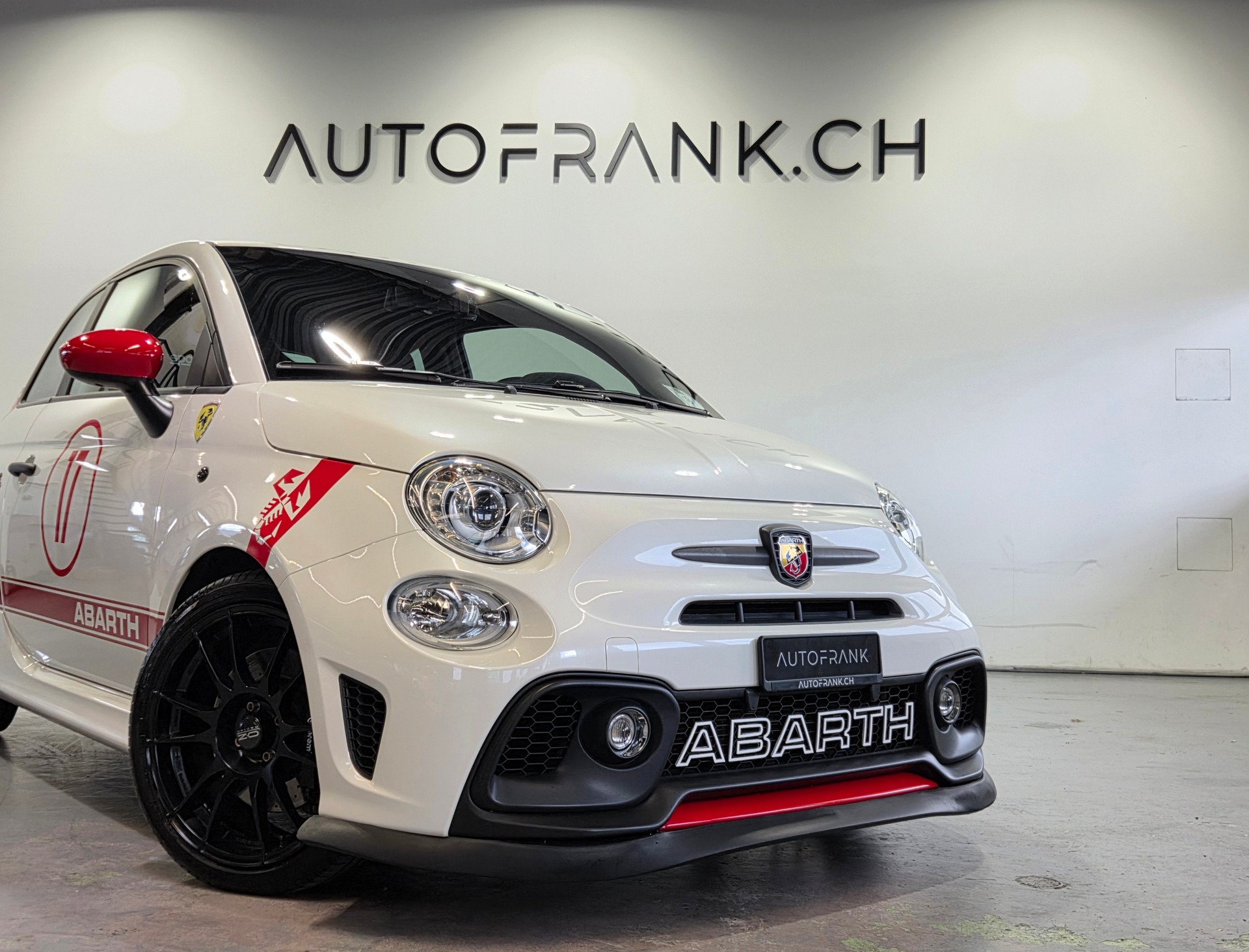FIAT 595 Abarth 1.4 T-Jet 180 Competizione-image-2