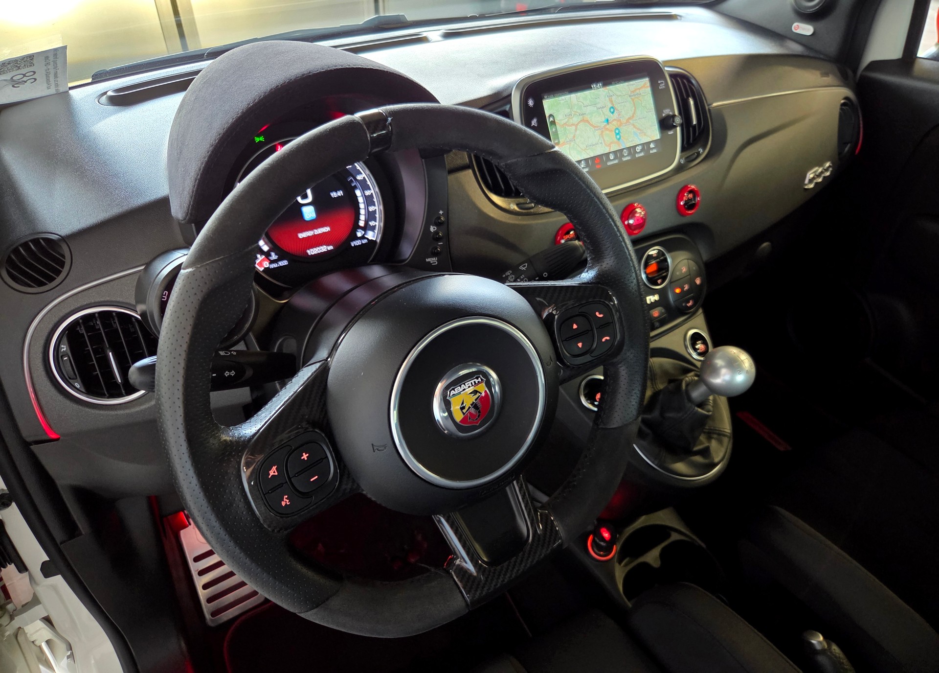 FIAT 595 Abarth 1.4 T-Jet 180 Competizione-image-6