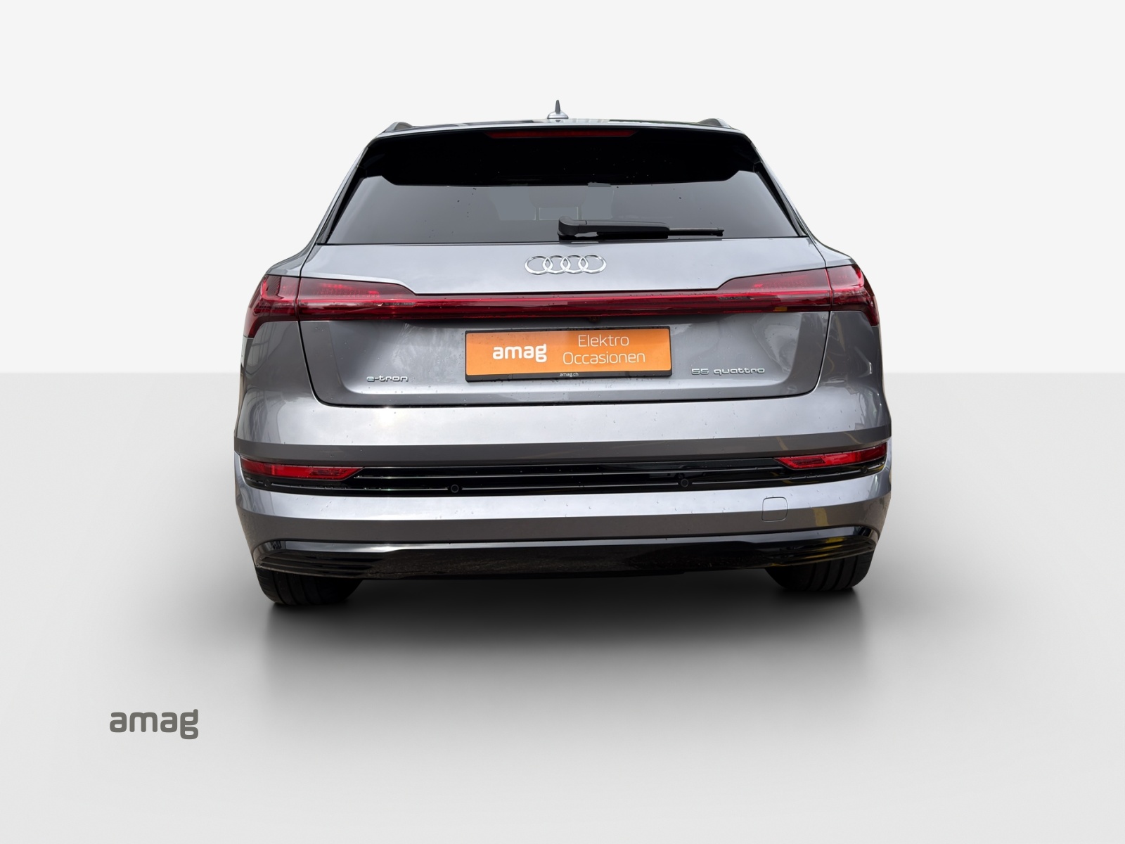 AUDI e-tron 55 S Line Black Edition quattro-image-3