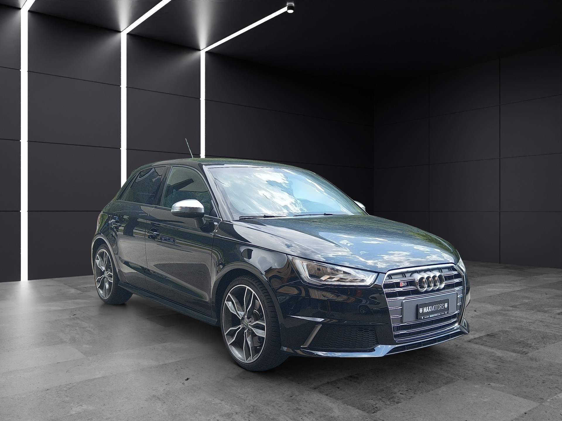 AUDI S1 Sportback 2.0 TFSI quattro-image-1