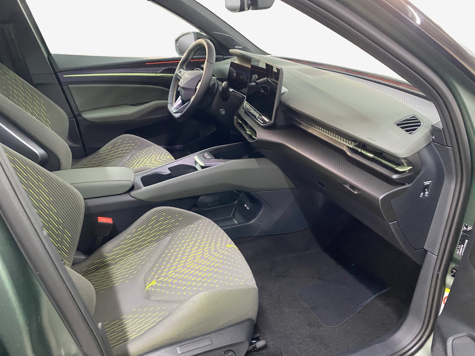 CUPRA Raval 52 kWh VZ Extreme Launch Edition-image-13