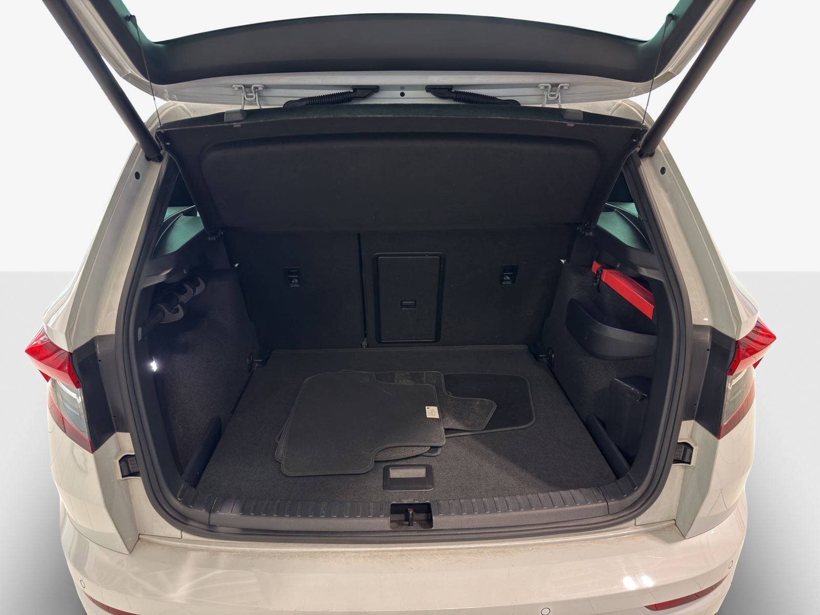 SKODA Karoq 2.0 TSI SportLine 4x4 DSG-image-12