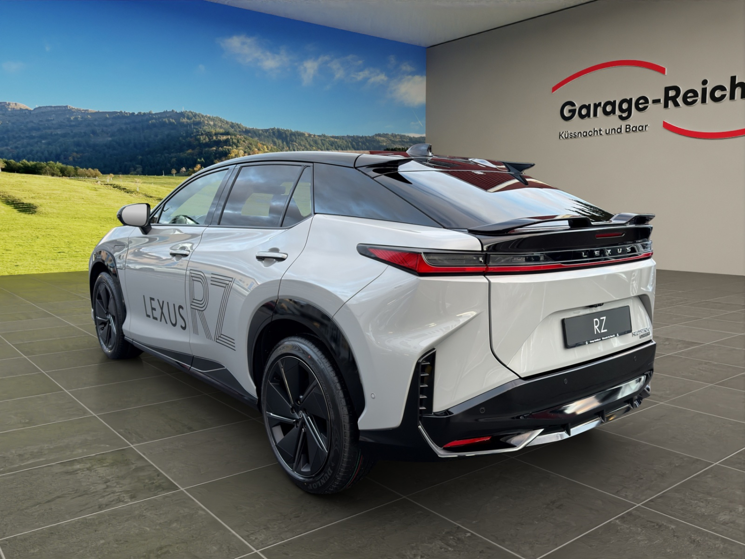 LEXUS RZ 550e F Sport-image-2