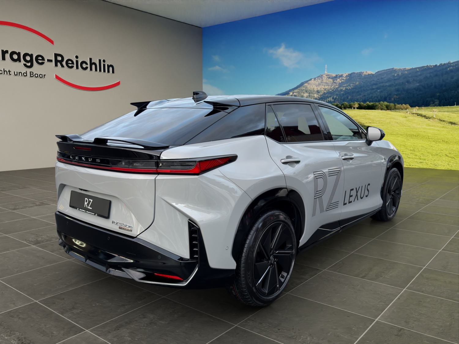 LEXUS RZ 550e F Sport-image-4