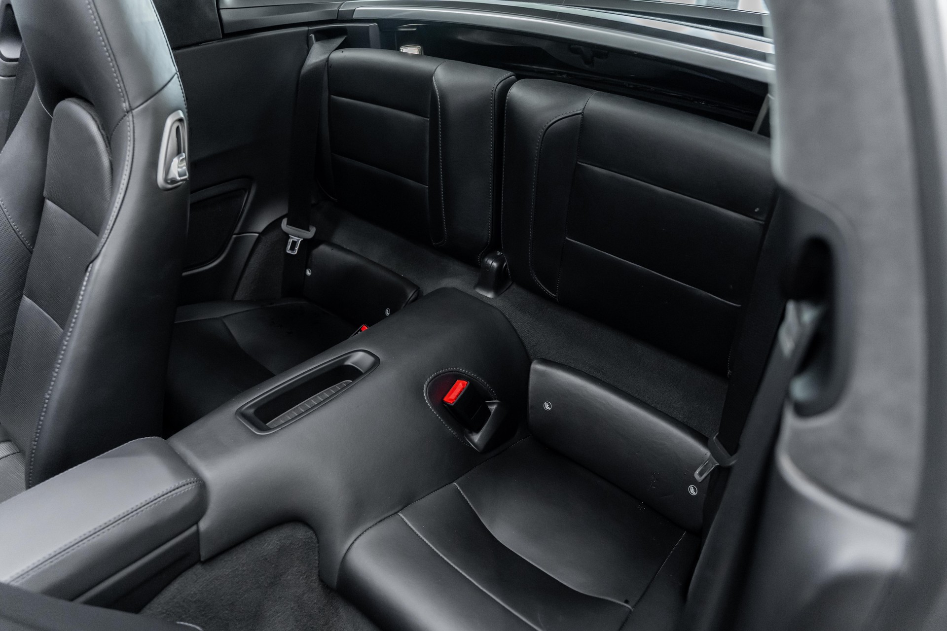 PORSCHE TARGA 4S-image-12