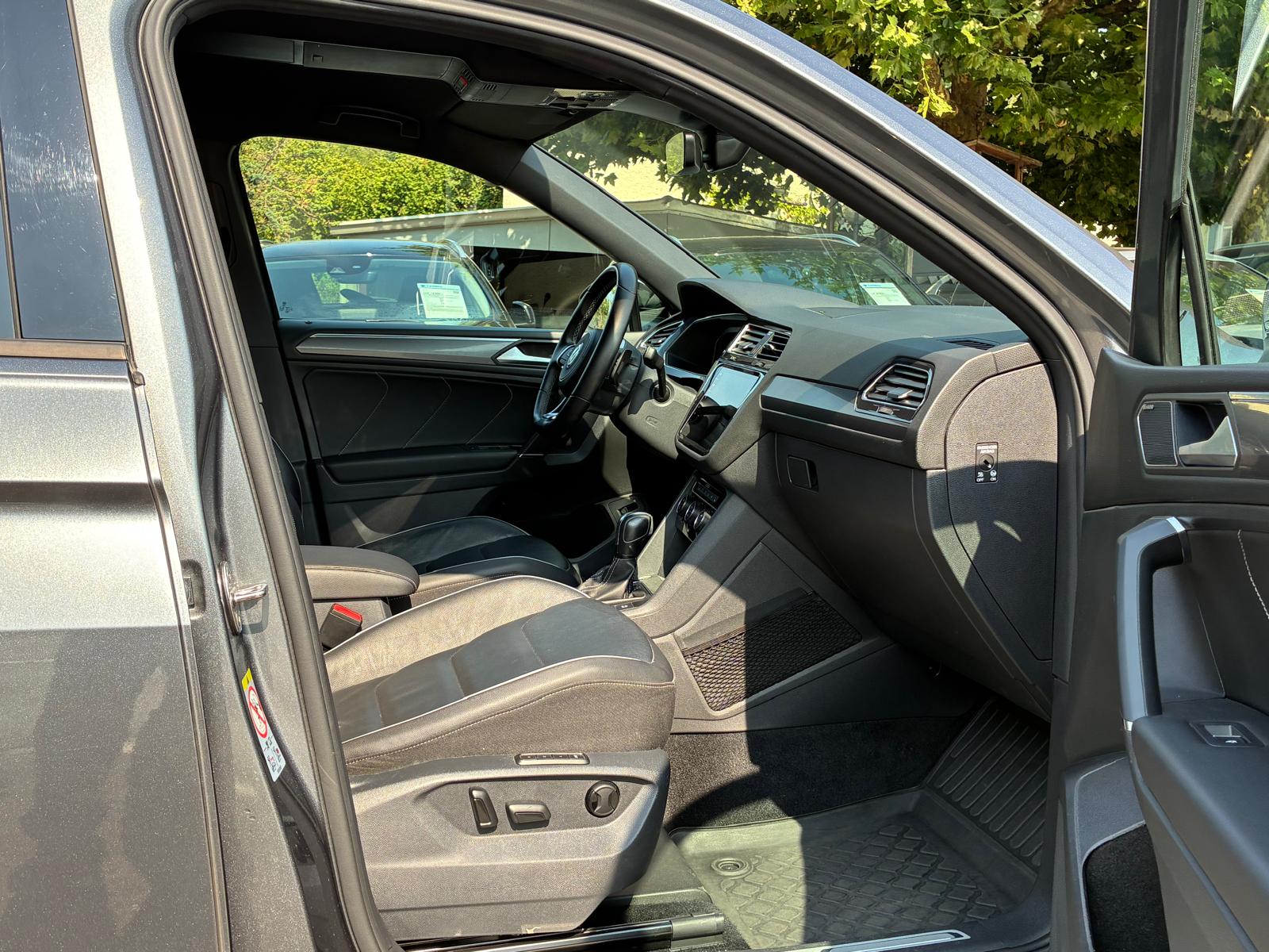 VW Tiguan Allspace 2.0 TDI SCR Highline 4Motion DSG-image-16