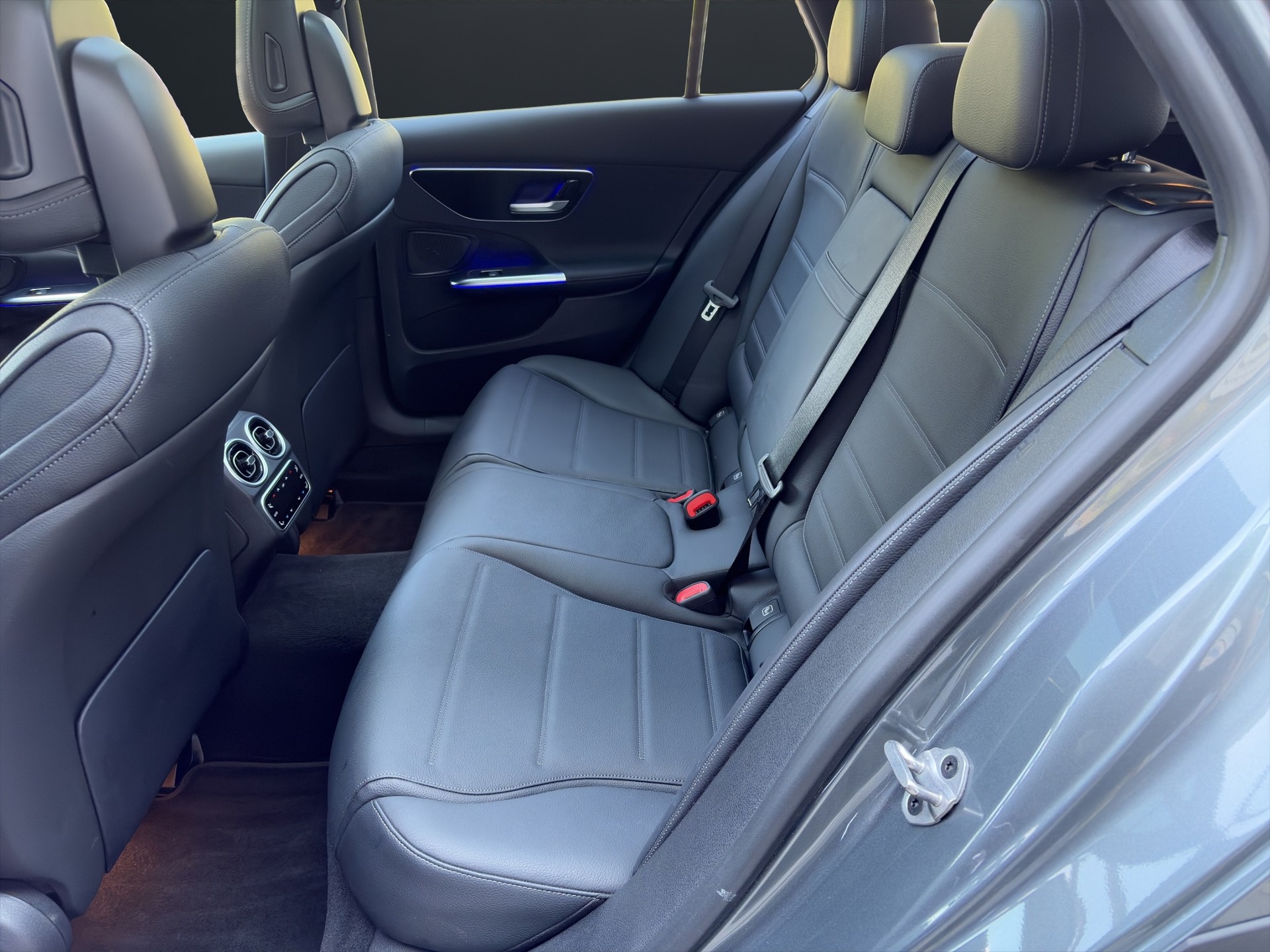MERCEDES-BENZ C 220 d All-Terrain Avantgarde 4matic Kombi-image-14