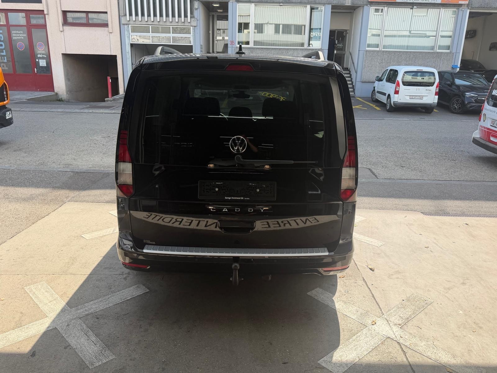 VW Caddy Maxi 1.5 TSI DSG-image-11