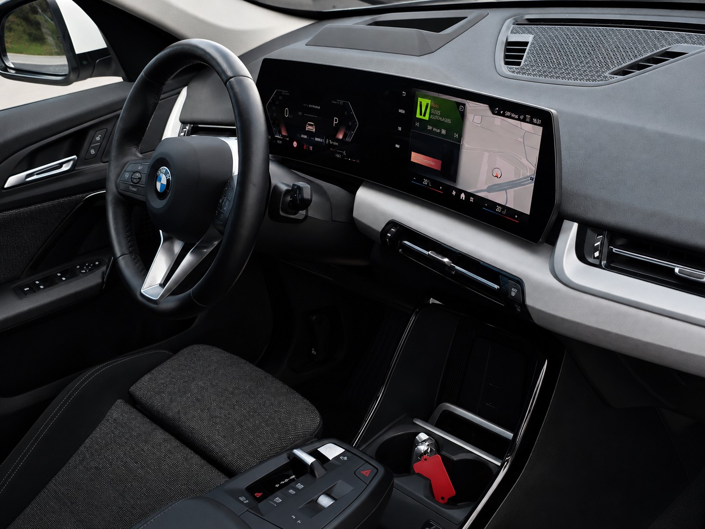 BMW X1 xDrive20d 48V | 2023 | 4x4 | Top Ausstattung inkl. AHK | CH-Fahrzeug | Inkl. Garantie |-image-19