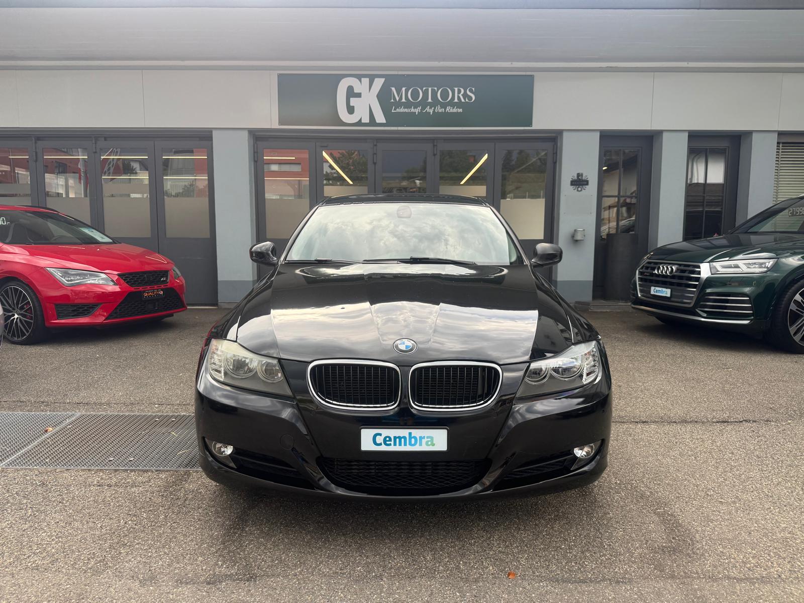 BMW 320d xDrive Touring-image-7