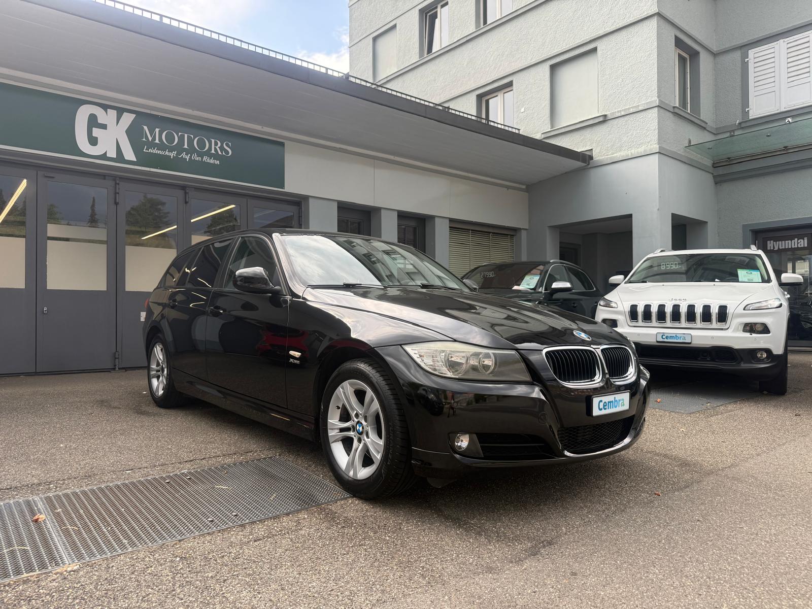 BMW 320d xDrive Touring-image-6