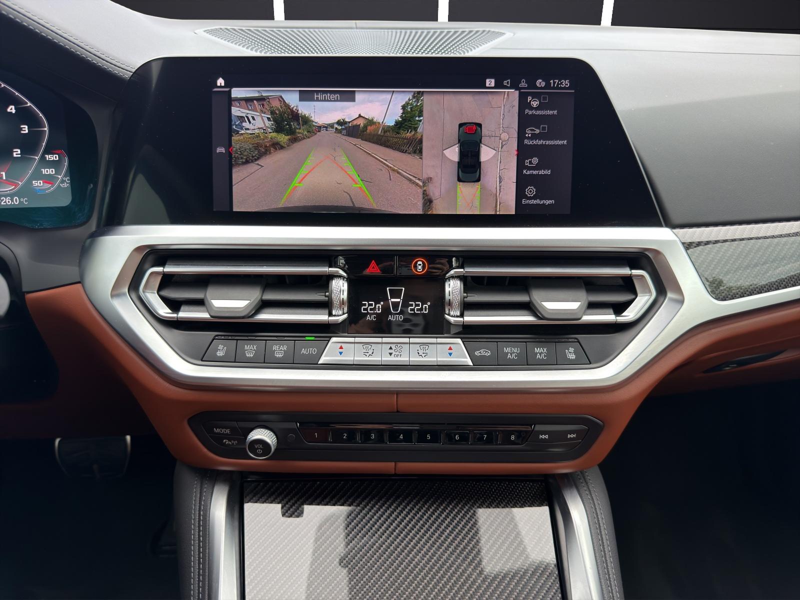 BMW M4 Competition xDrive Cabrio-image-12