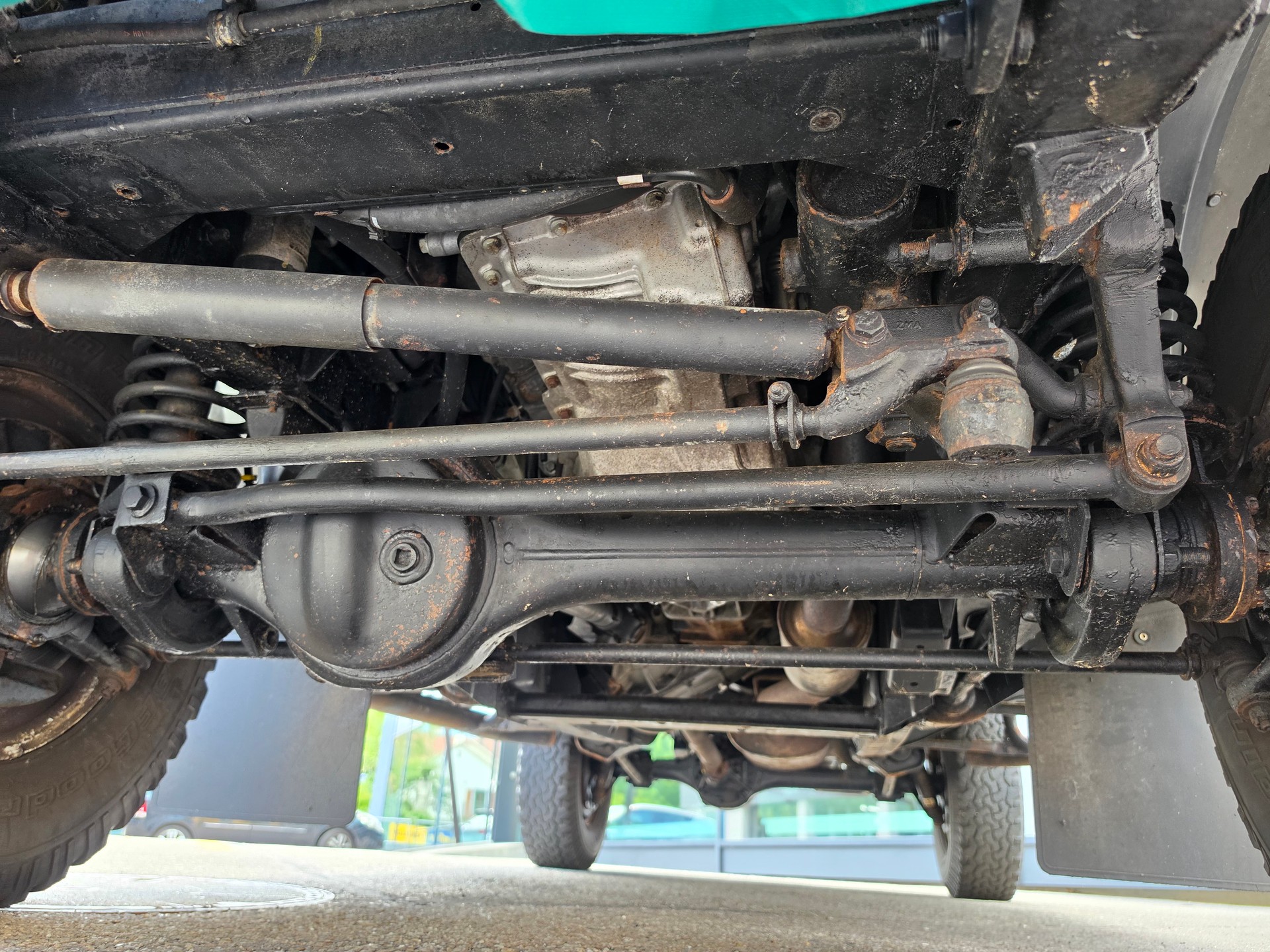 LAND ROVER Defender 110 SW 2.5 Td5-image-12