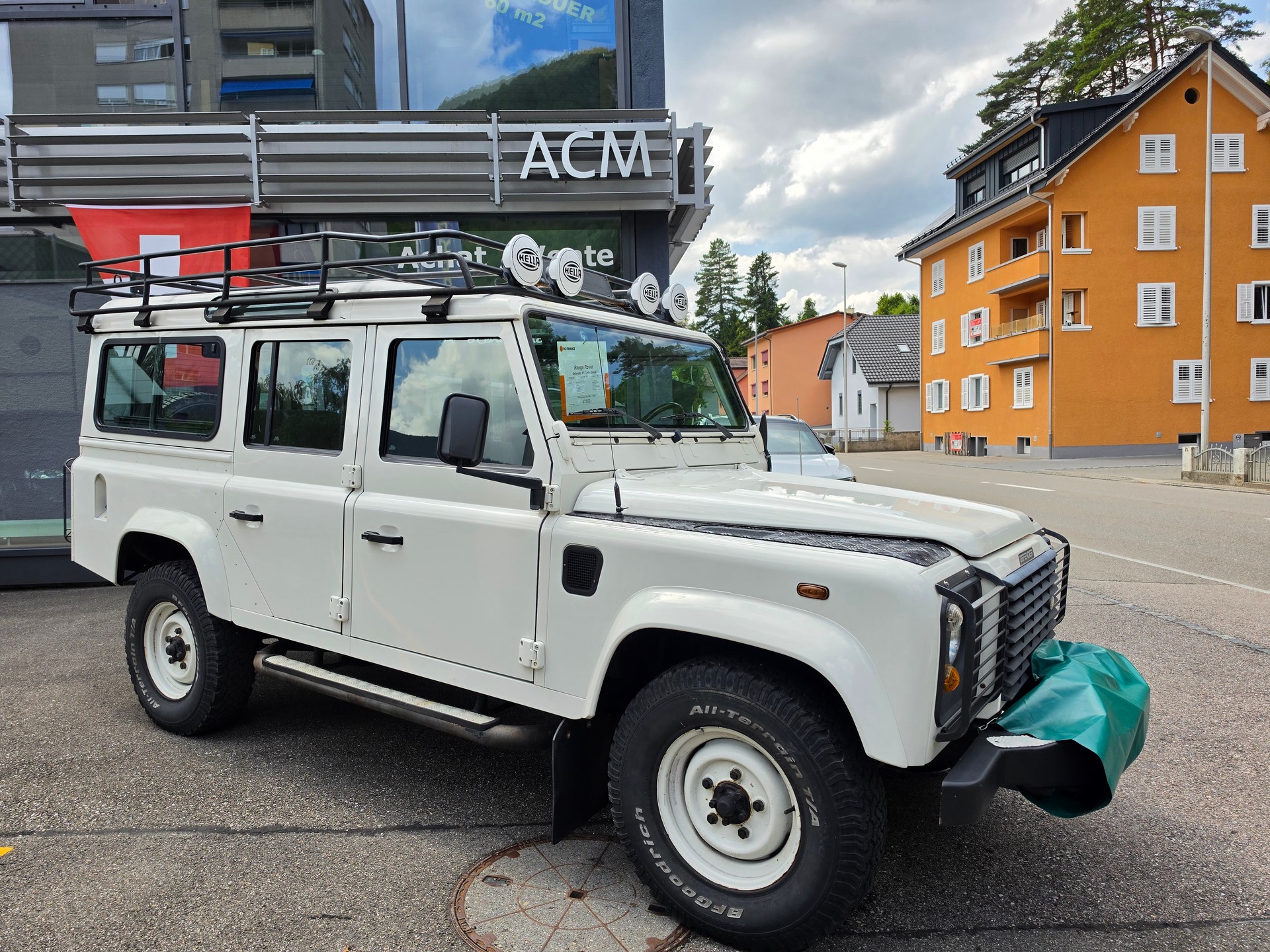 LAND ROVER Defender 110 SW 2.5 Td5-image-2