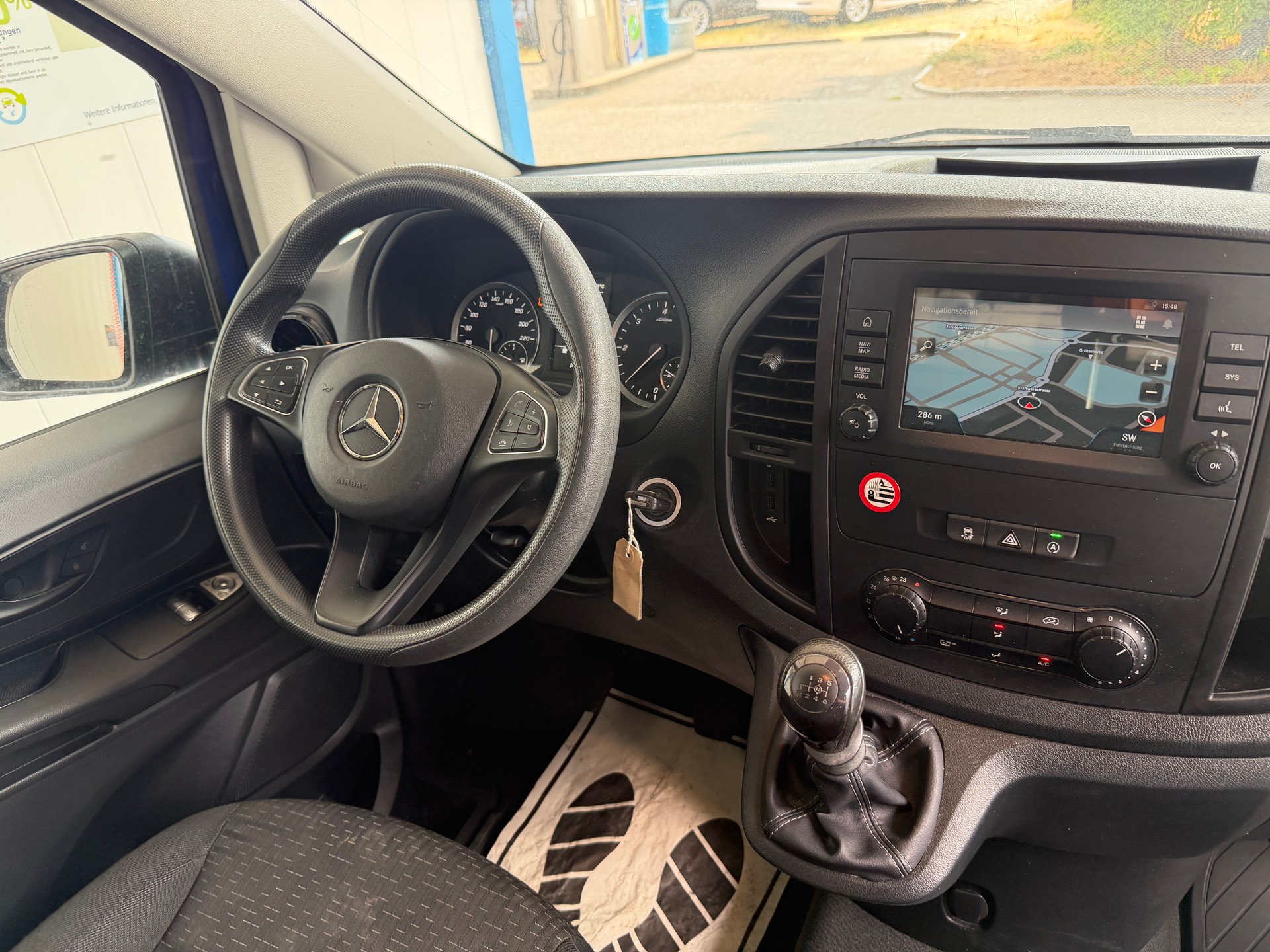MERCEDES-BENZ Vito 116 CDI Base 3 Sitze-image-1