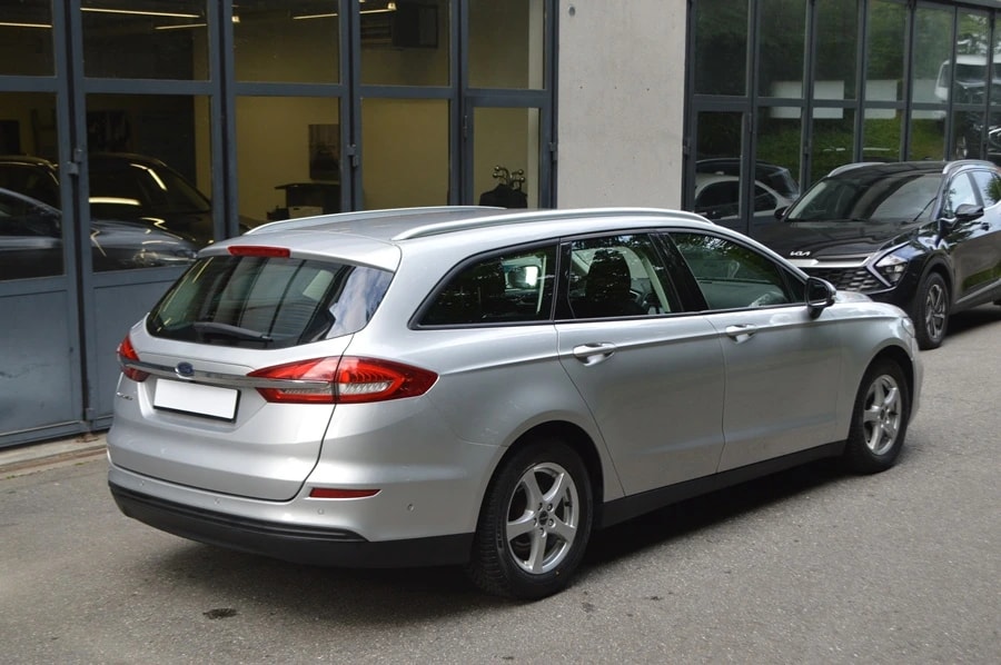 FORD Mondeo 2.0 TDCi Trend Automatik-image-3