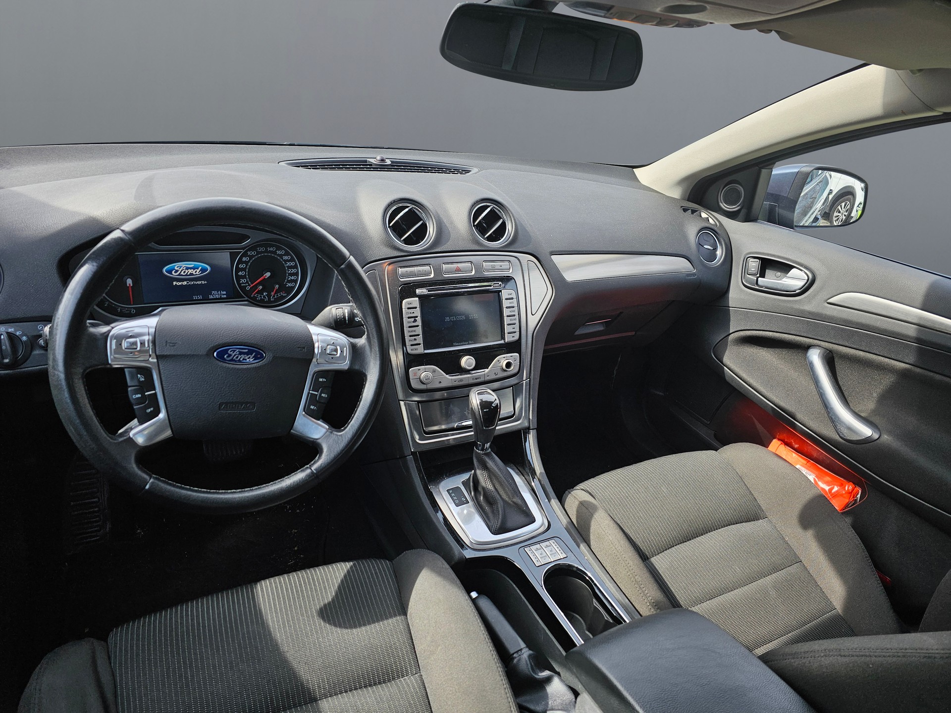FORD Mondeo 2.3i 16V Carving Automatic-image-6