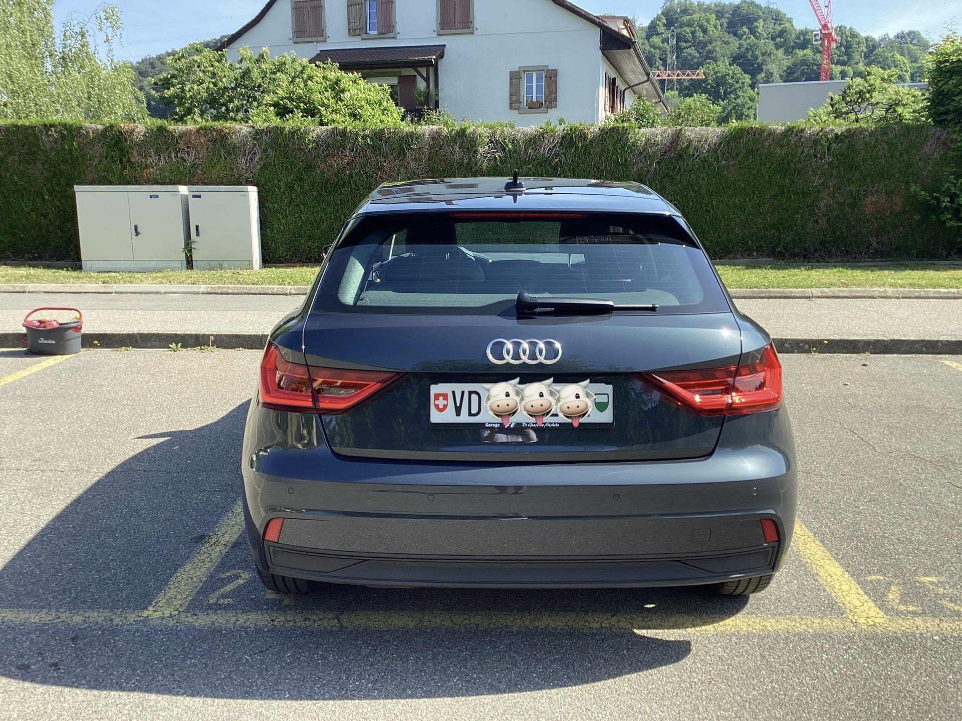 AUDI 1.0 30 TFSI Attraction S-Tronic-image-2