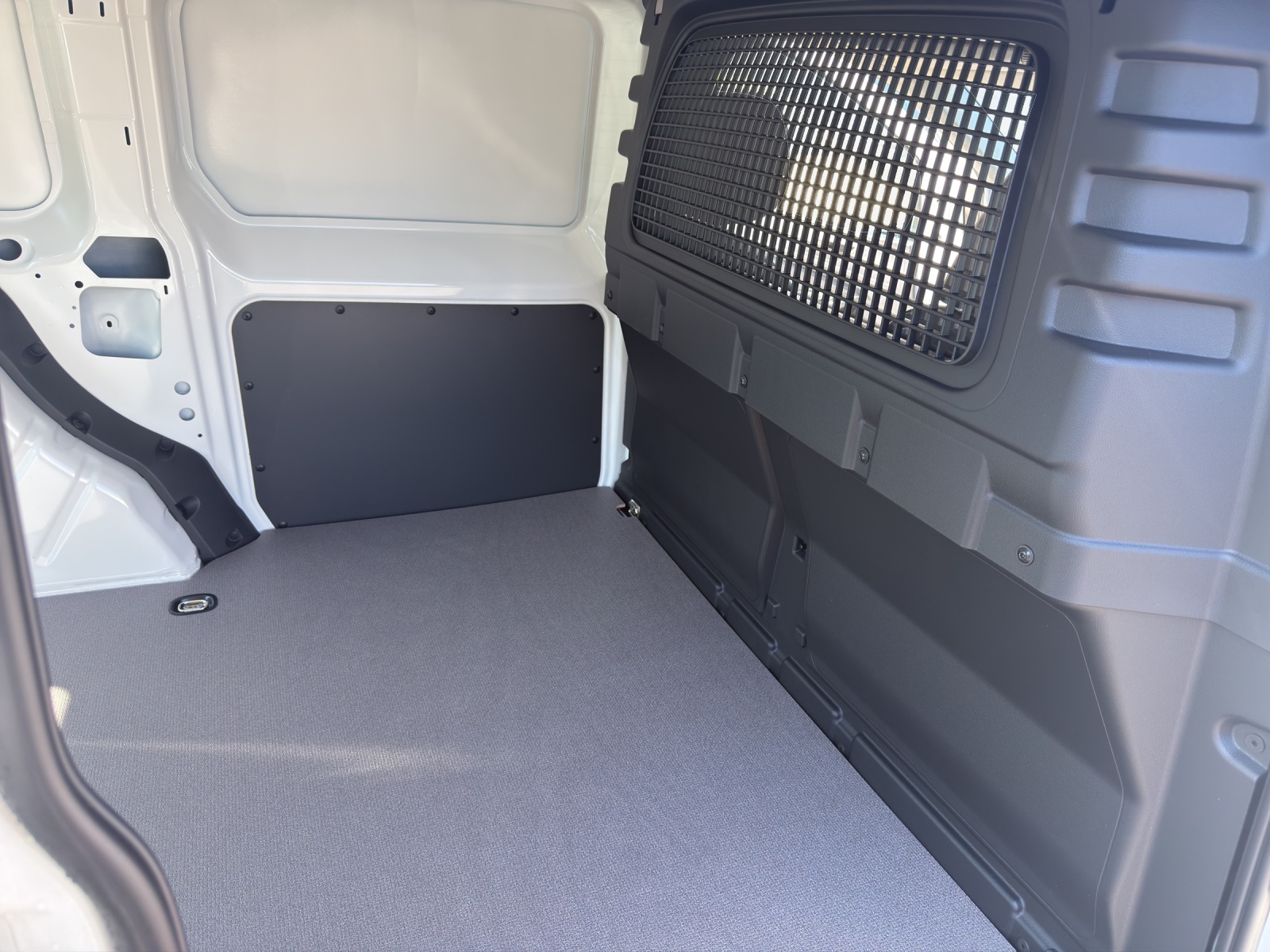 VW Caddy Cargo 2.0TDI Maxi 4Motion-image-11