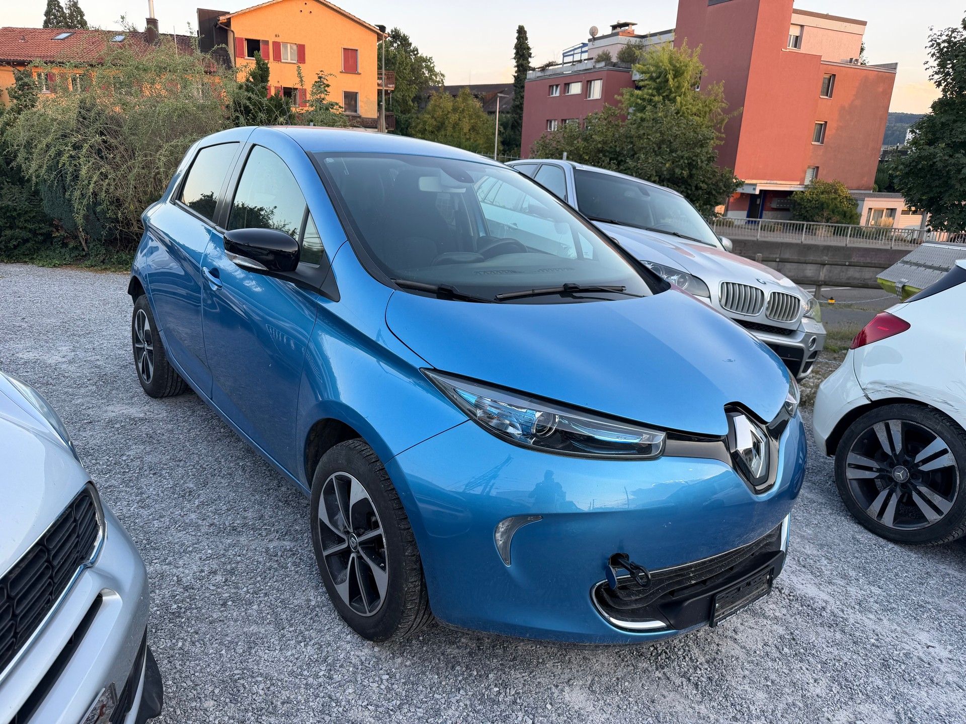 RENAULT Zoe Intens R90 (Batterie Miete)-image-1