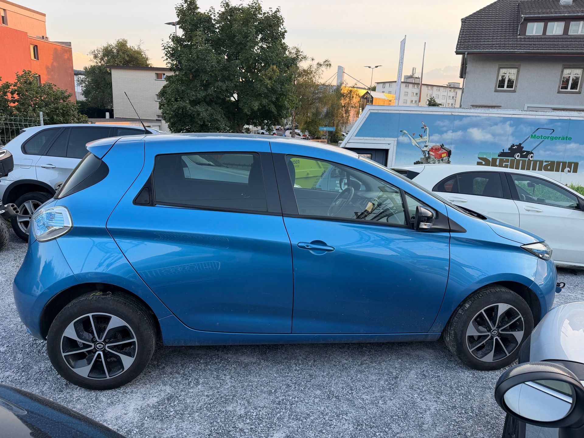 RENAULT Zoe Intens R90 (Batterie Miete)-image-4