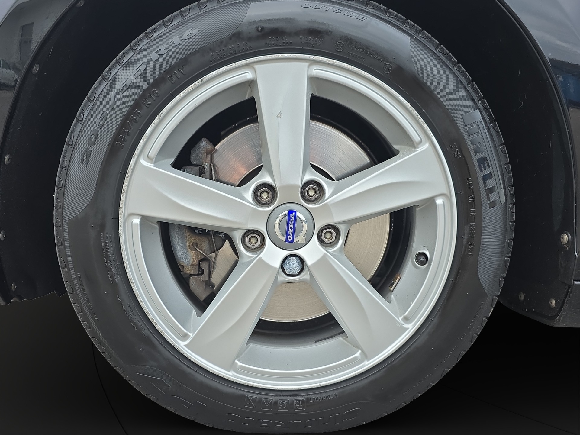 VOLVO V40 D2 Momentum Powershift-image-15