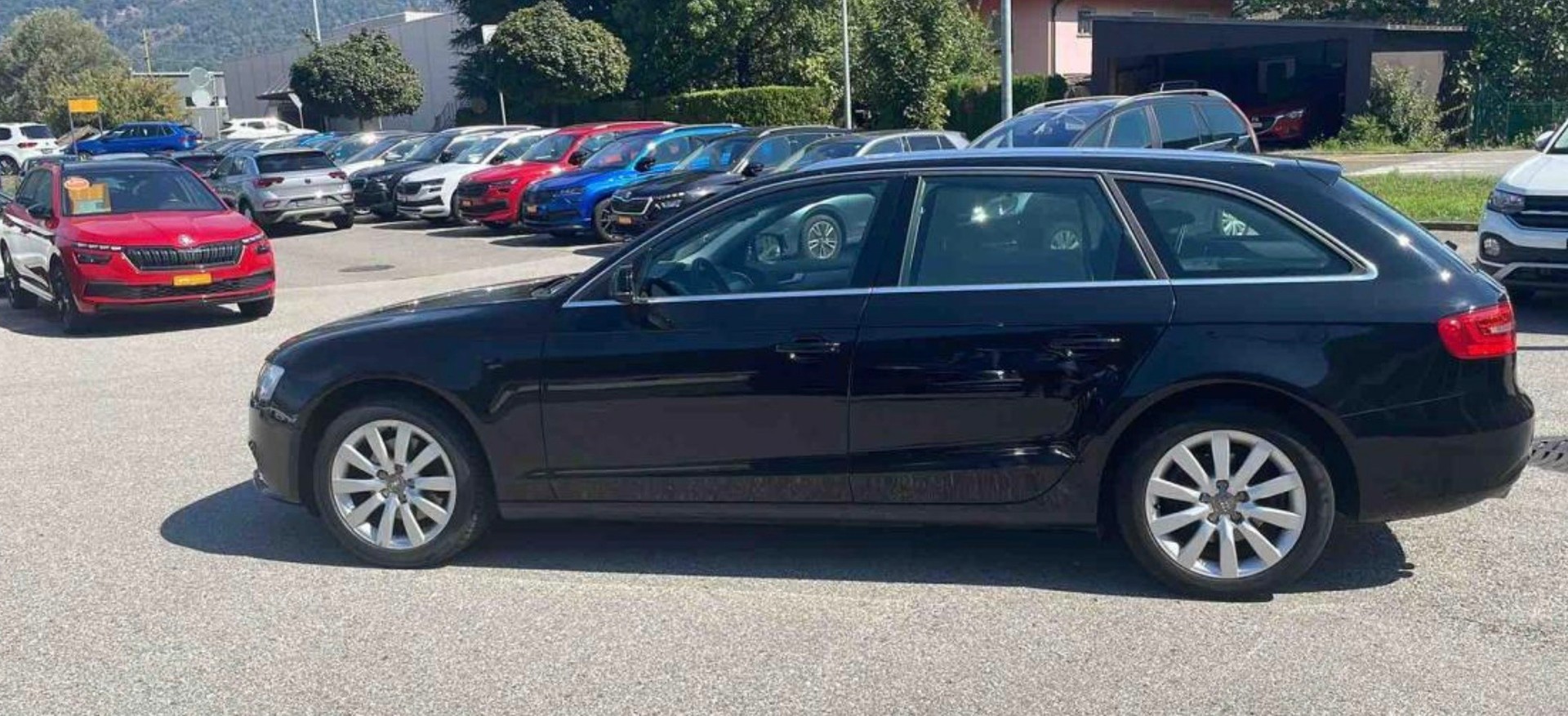 AUDI A4 Avant 2.0 TDI Attraction multitronic-image-3