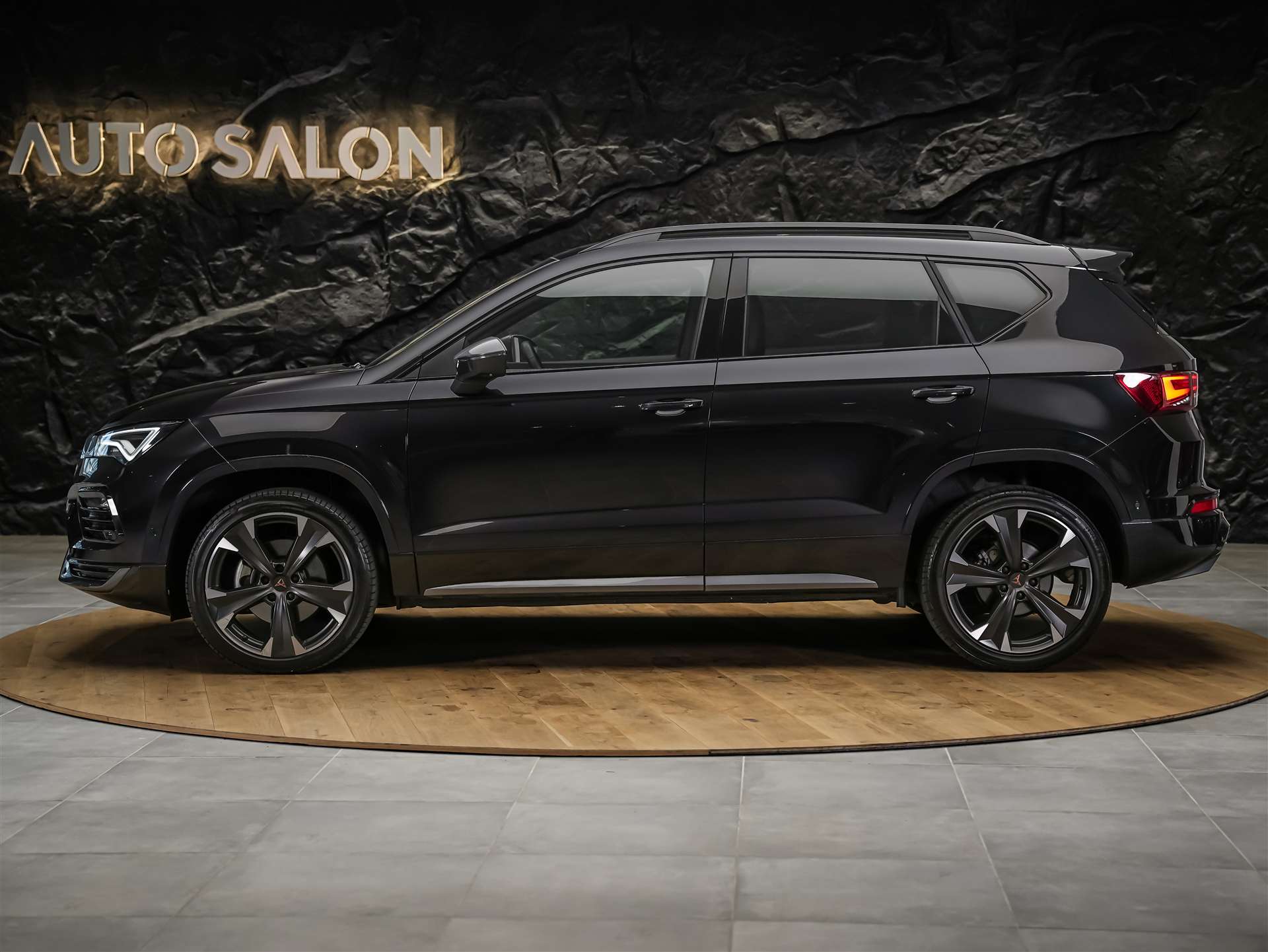 CUPRA Ateca 1.5TSI DSG *Lenkradheizung*LED Scheinwerfer*Werksgarantie*-image-1