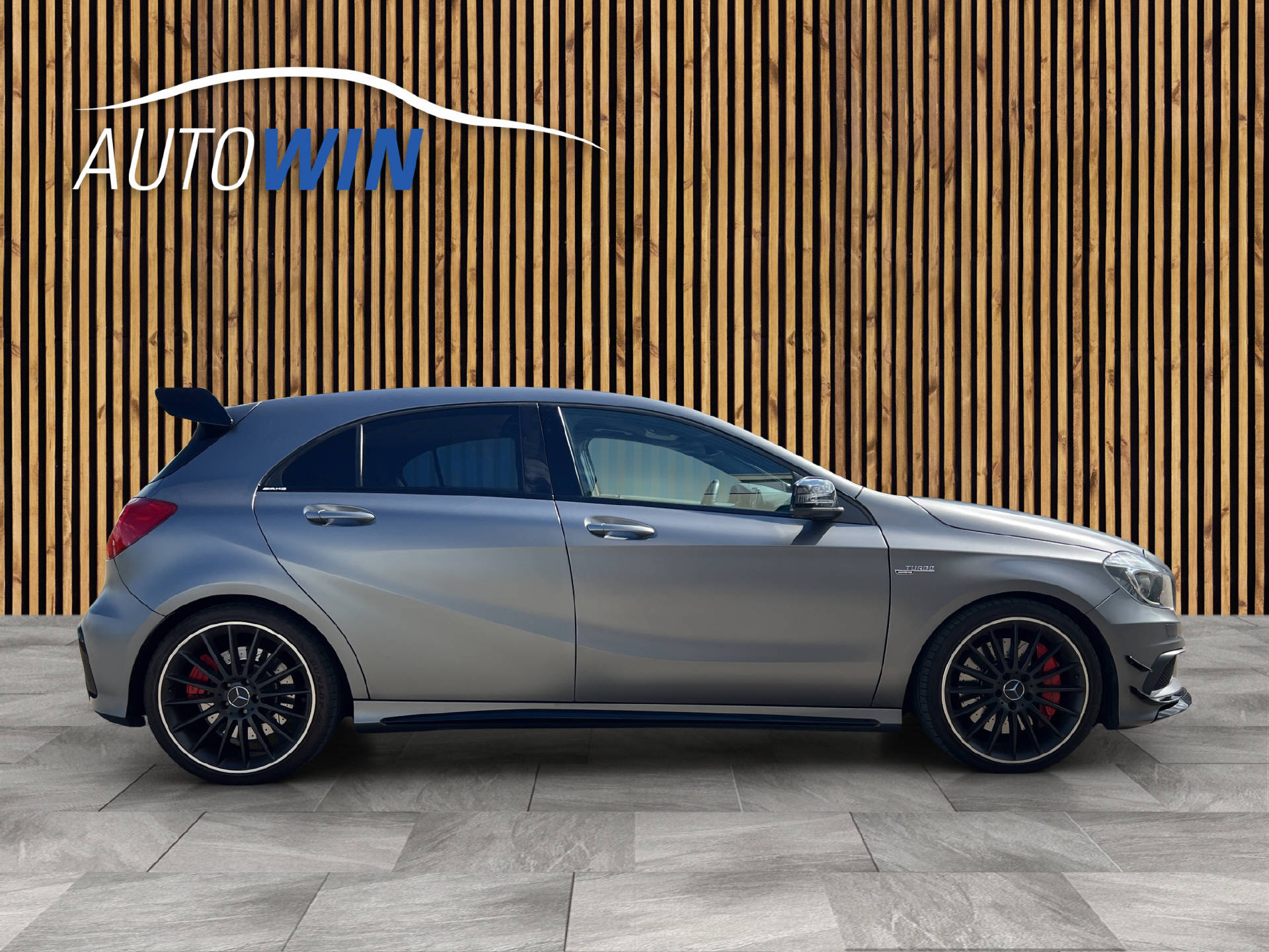 MERCEDES-BENZ A 45 AMG 4m-image-6