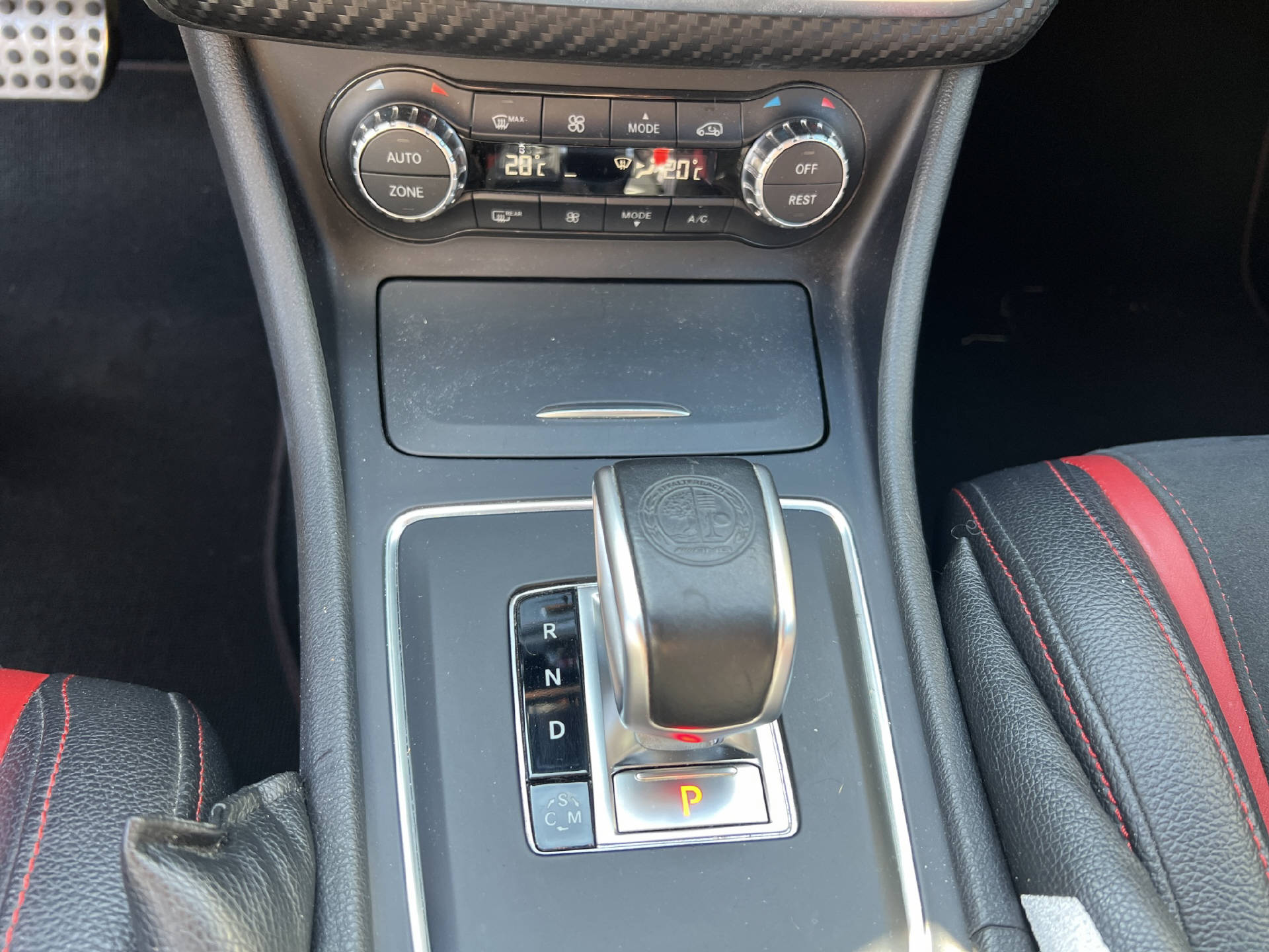 MERCEDES-BENZ A 45 AMG 4m-image-10