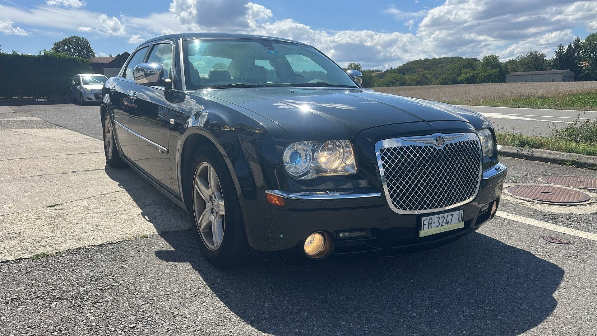 CHRYSLER 300C-image-1