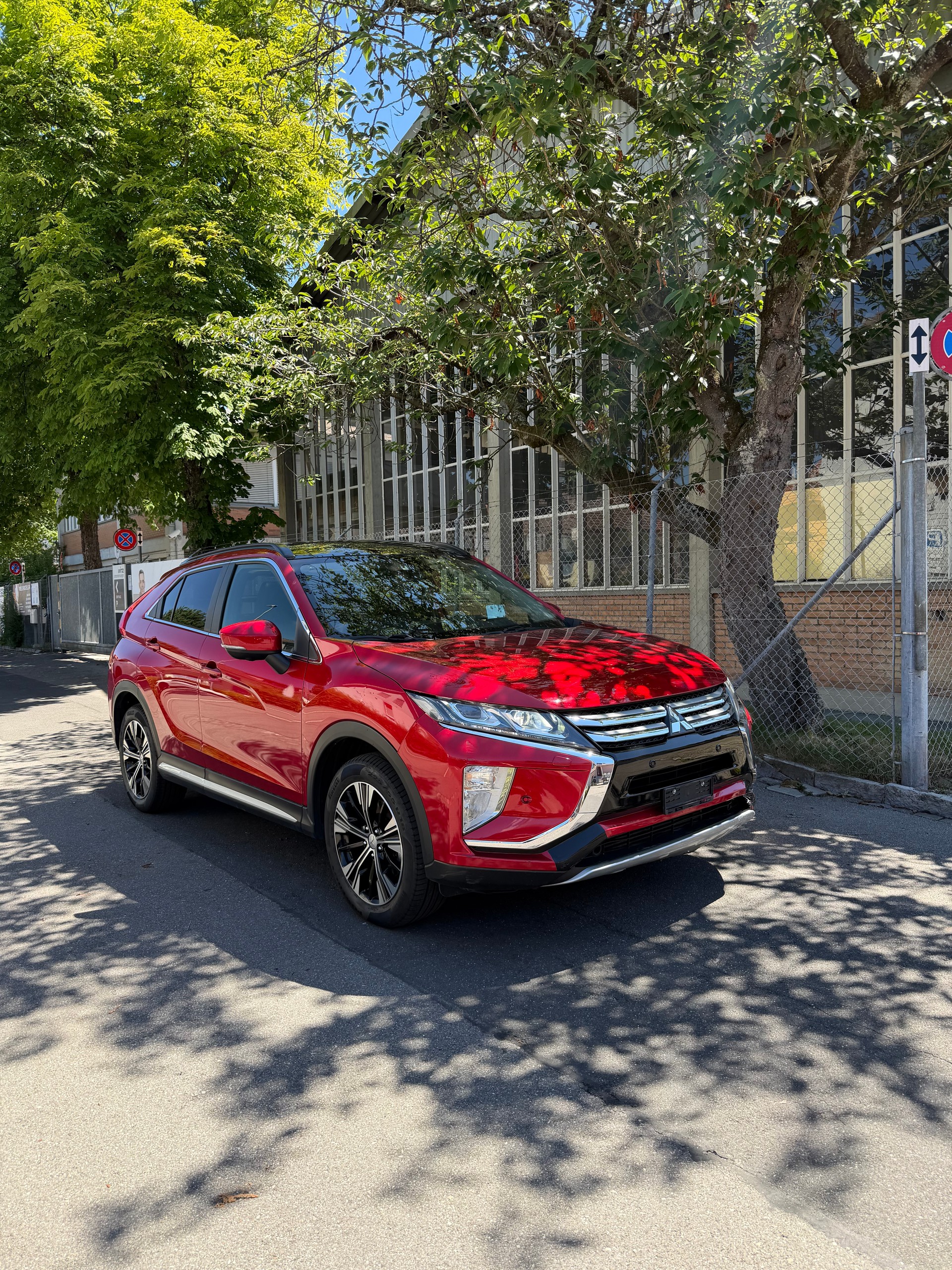 MITSUBISHI Eclipse Cross 1.5 T-Mivec Diamond Black Line 4WD CVT-image-0