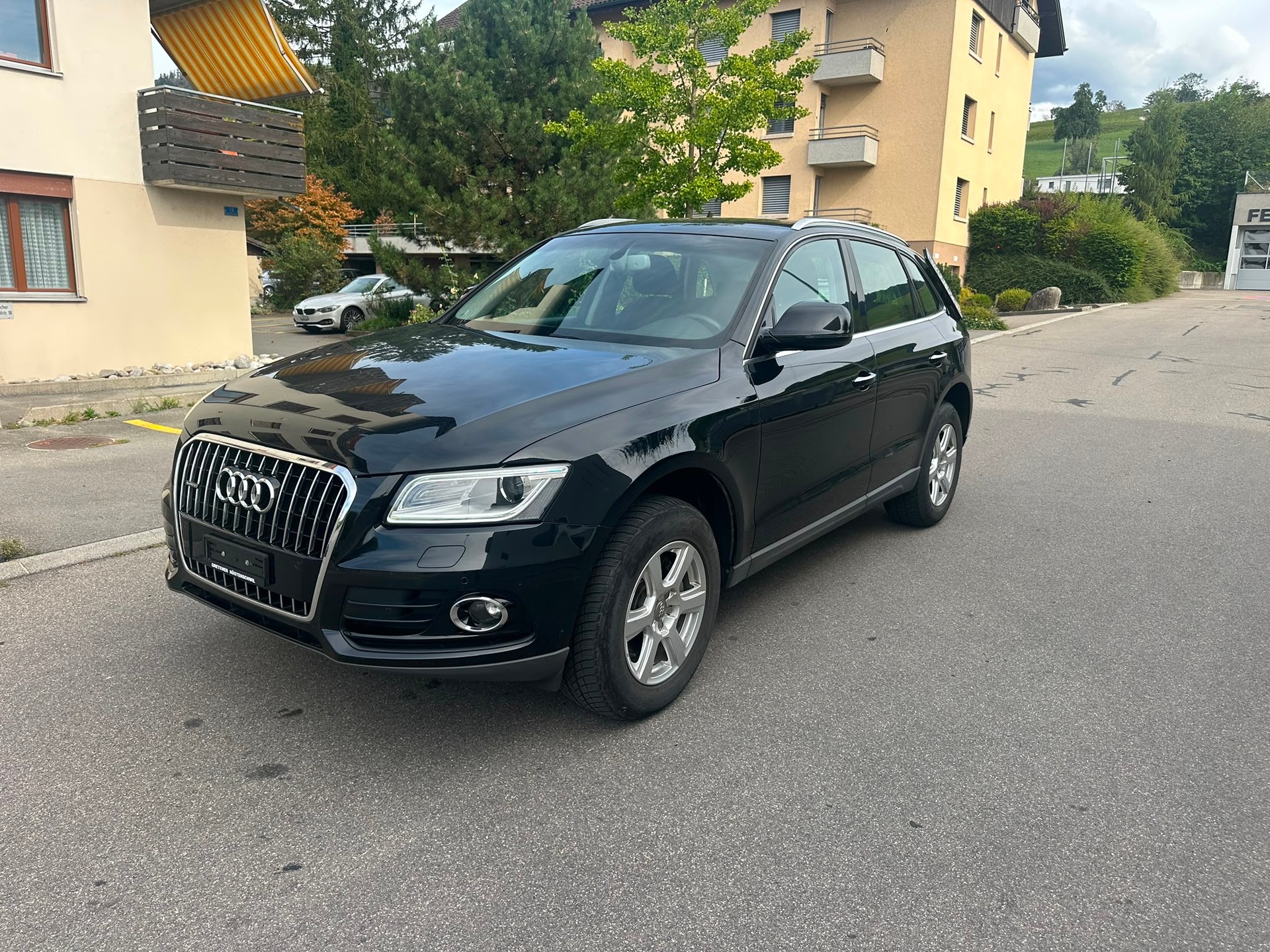 AUDI Q5 2.0 TDI quattro S-tronic-image-1