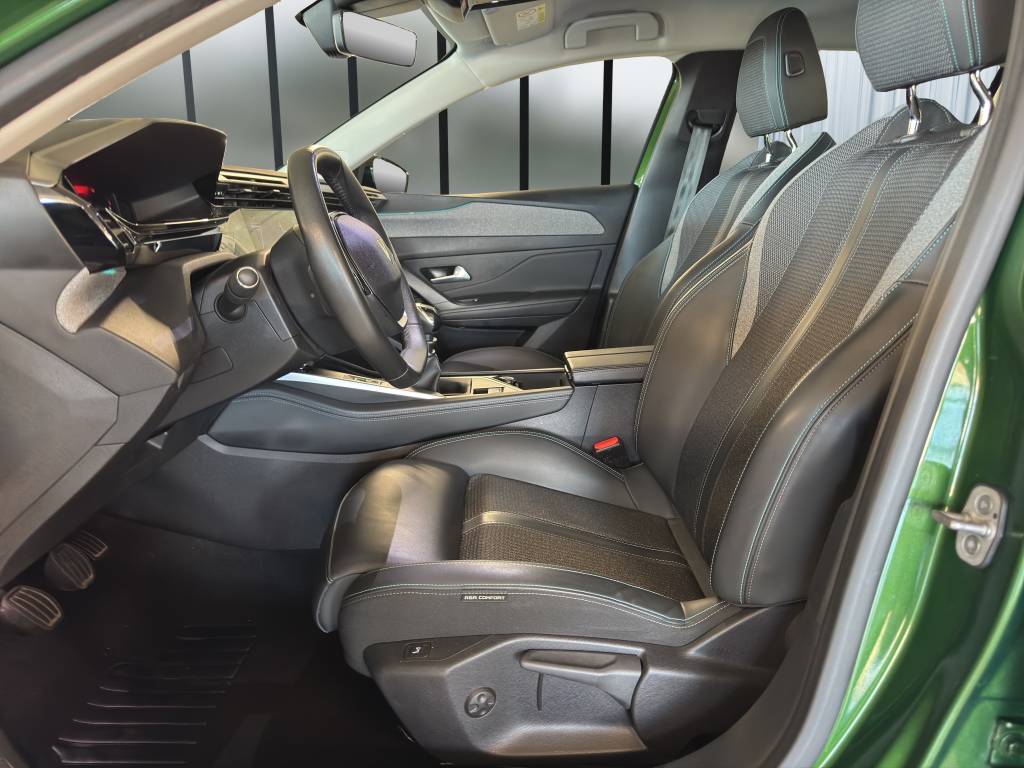 PEUGEOT 308 1.2 Pure Tech Allure Pack // Pack Drive Assist Plus / Caméra recul / Navigation DAB+-image-7