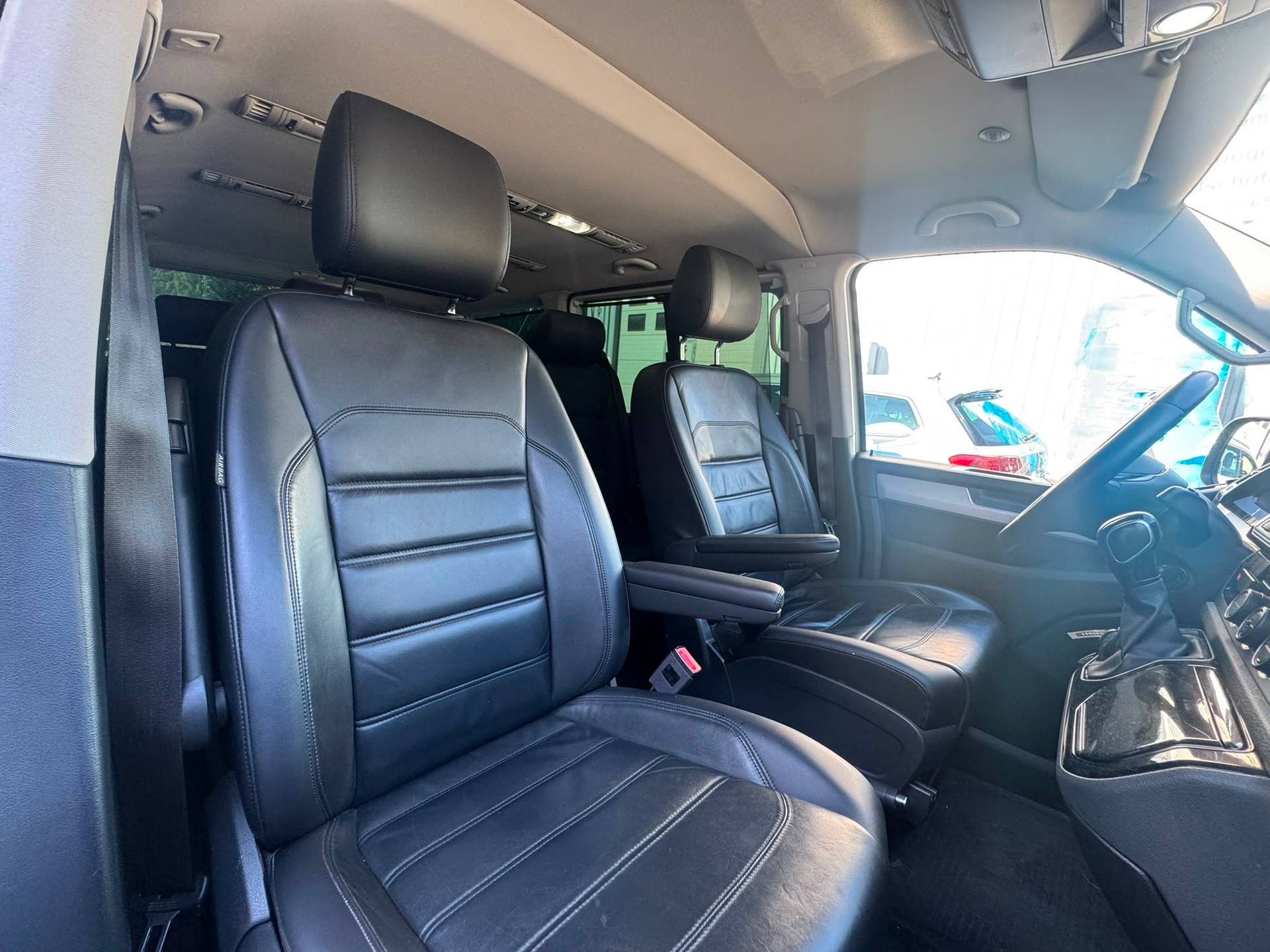 VW T6 Multivan 2.0 TDI Highline DSG-image-6