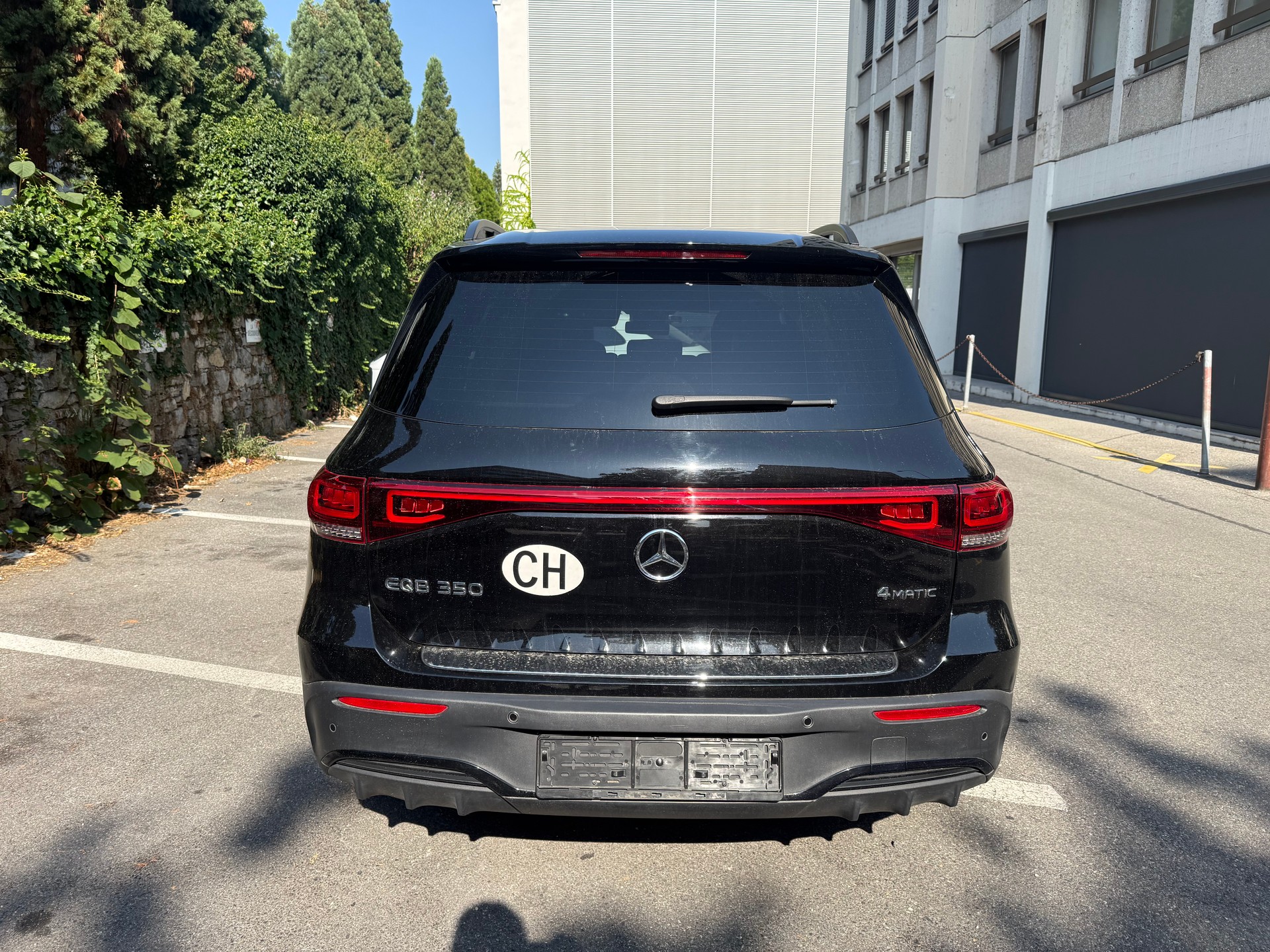 MERCEDES-BENZ EQB 350 AMG Line 4matic-image-5