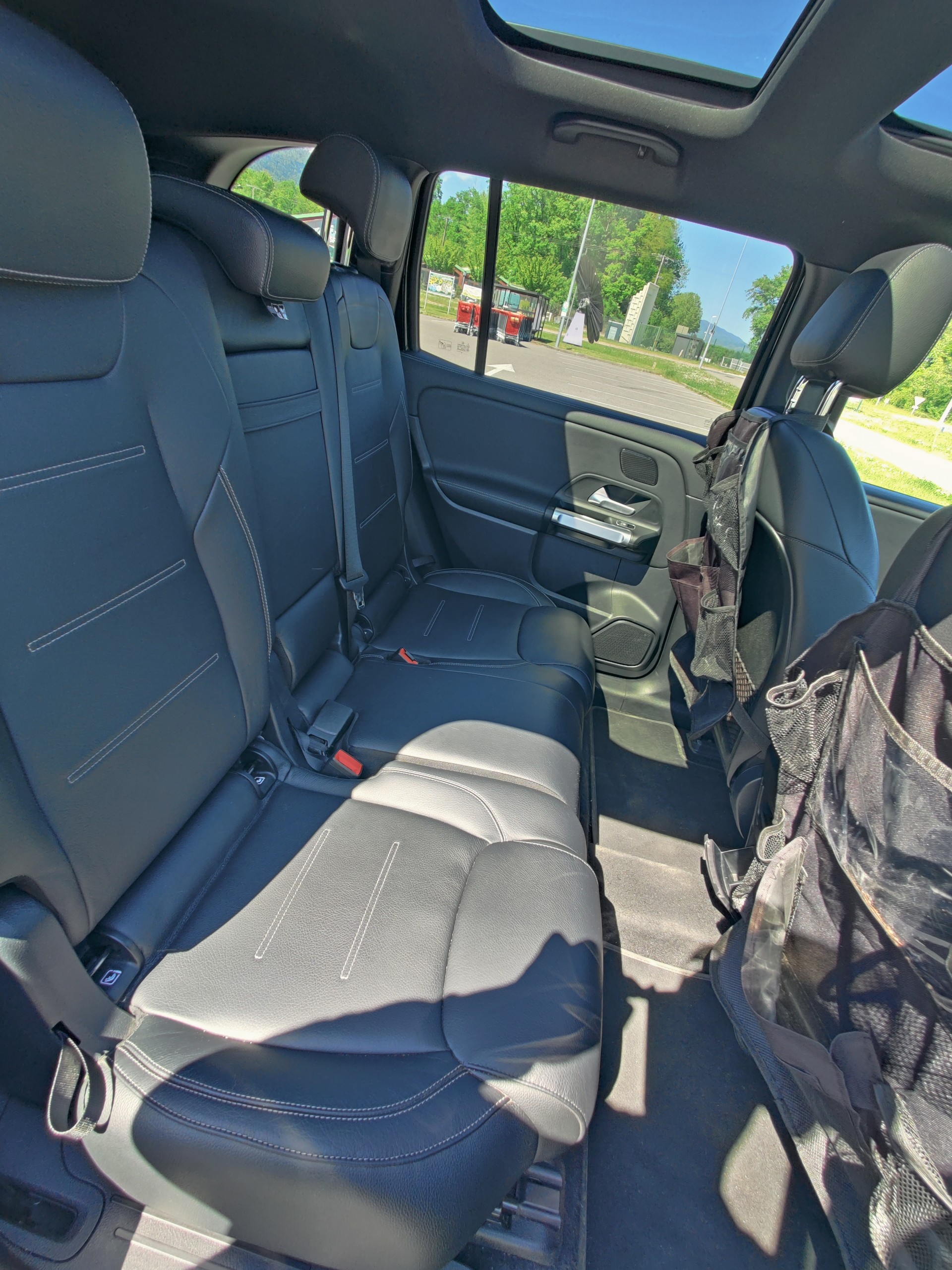 MERCEDES-BENZ EQB 350 AMG Line 4matic-image-11