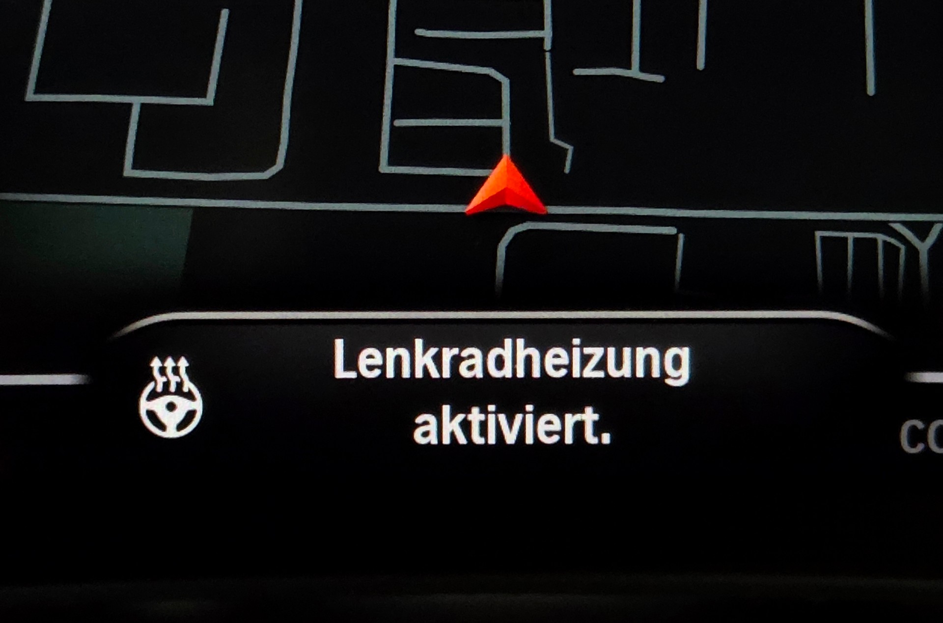 BMW 530d xDrive M-Sport Touring-image-12